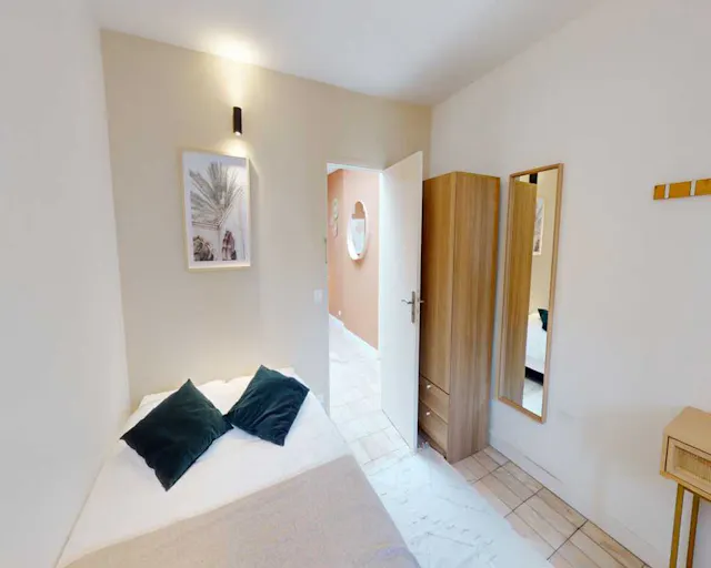 Private room in Rue de Penthièvre, Paris (1546560) room image 1