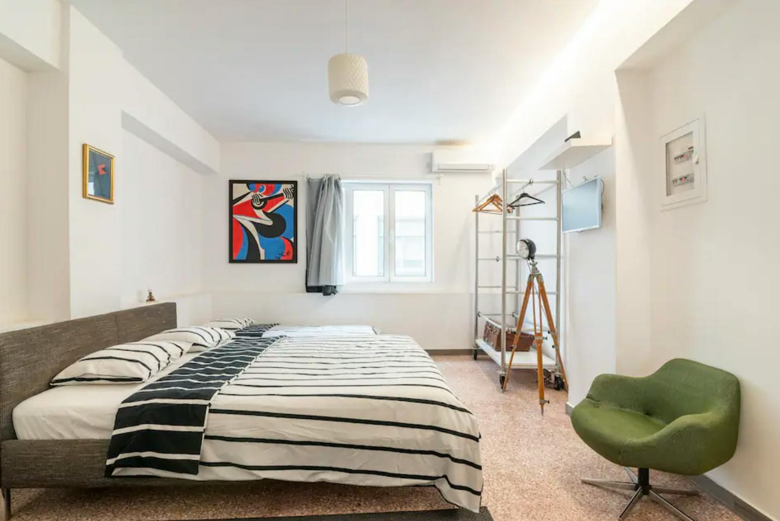 Avramiotou, Athens preview