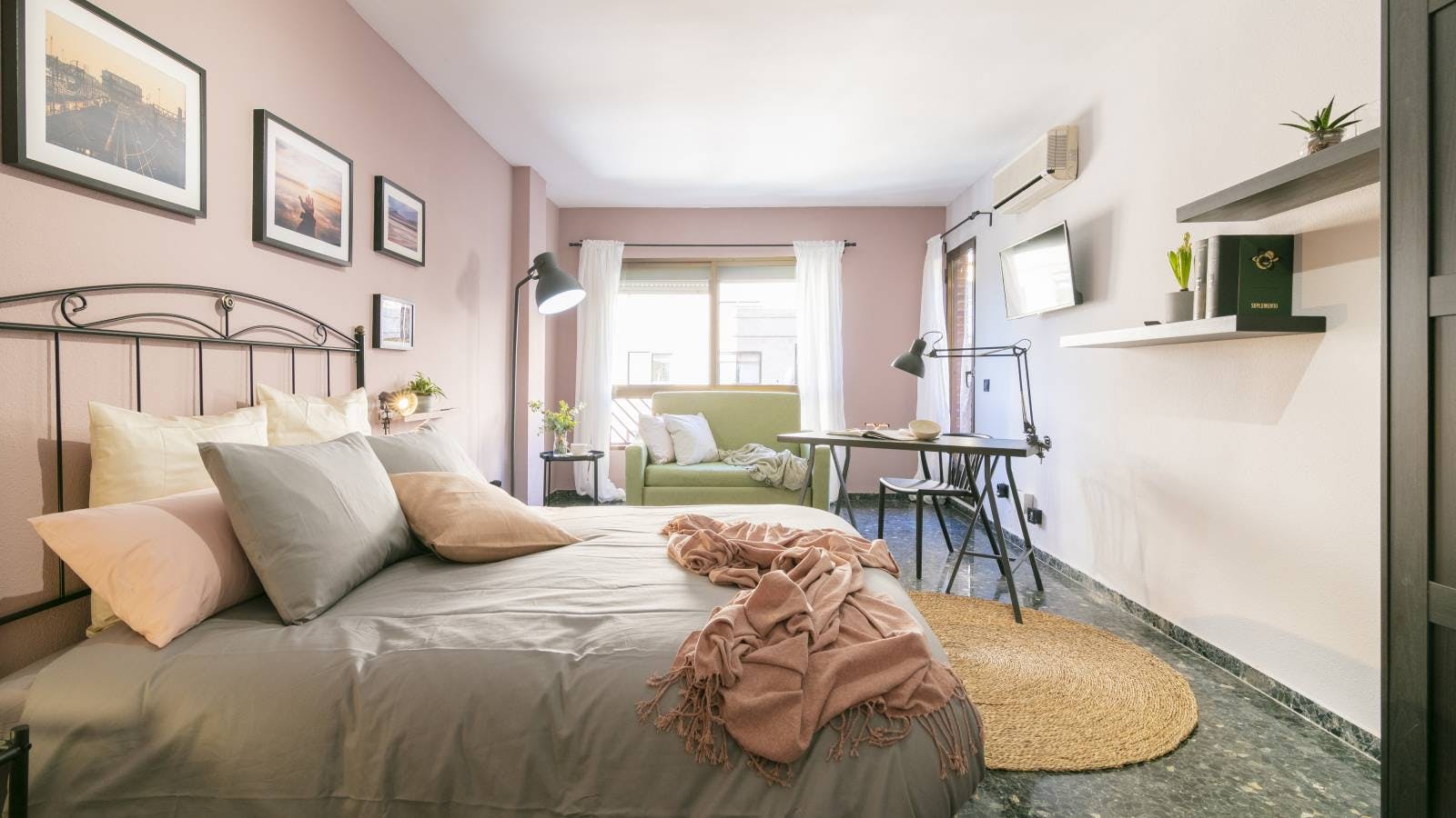 preview gallery tile