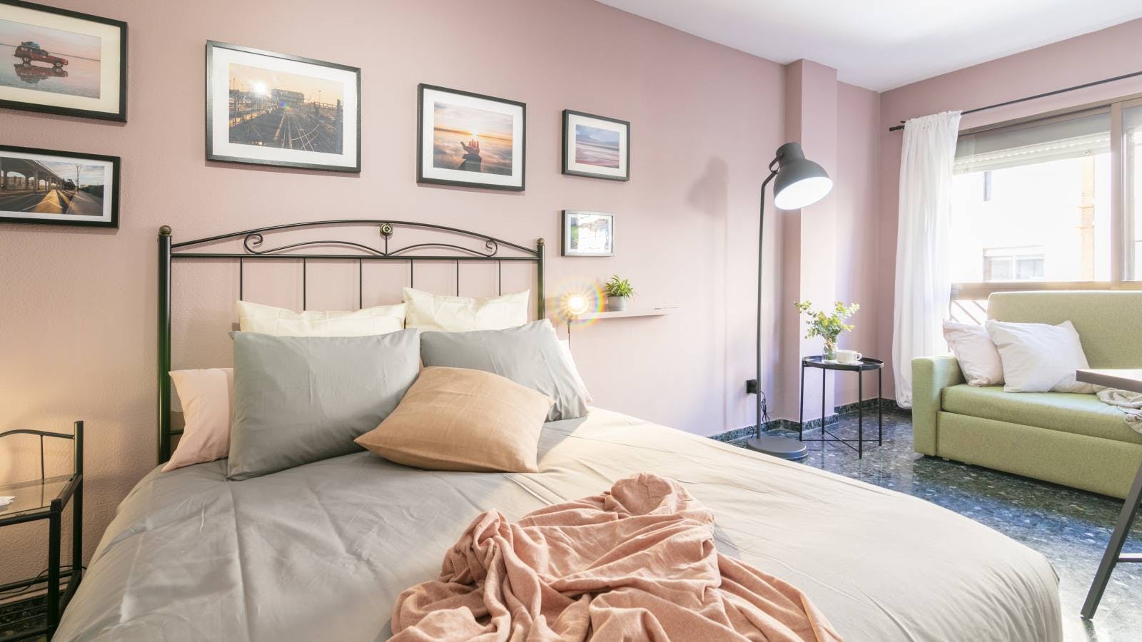 preview gallery tile