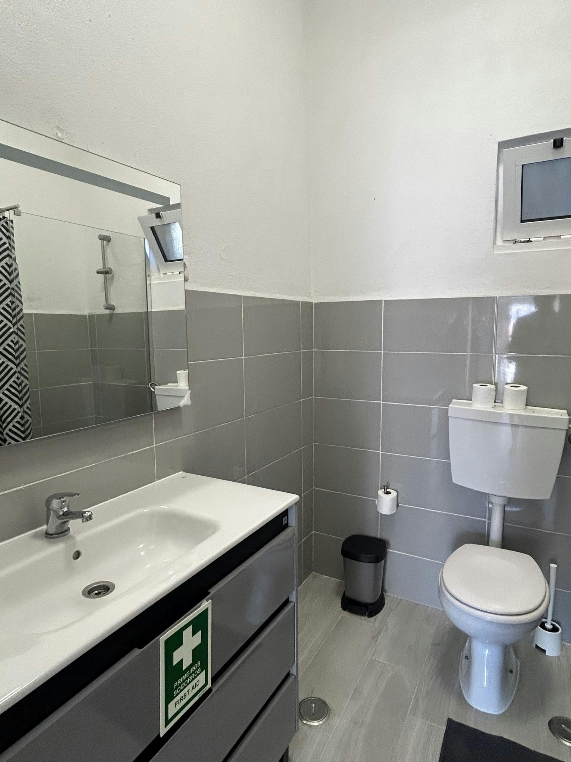 Apartment Lisbon, 3 beds — photo 13