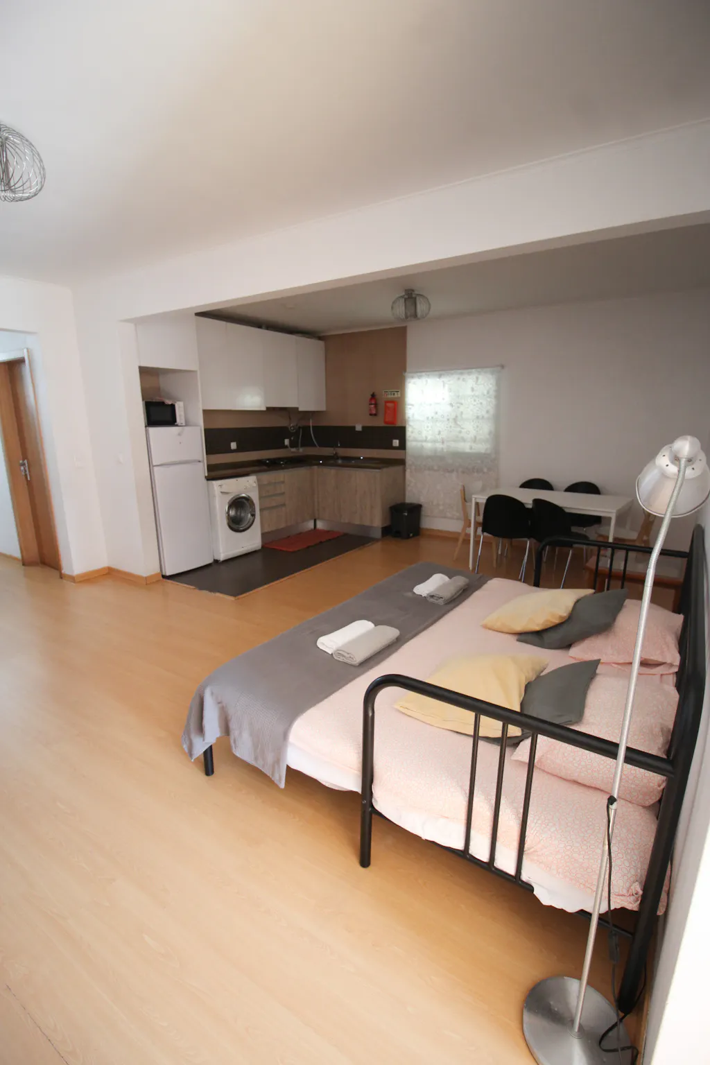 2-Bedroom Apartment in Rua Jaime Mendes, Lisbon (1546701) ROOM 4