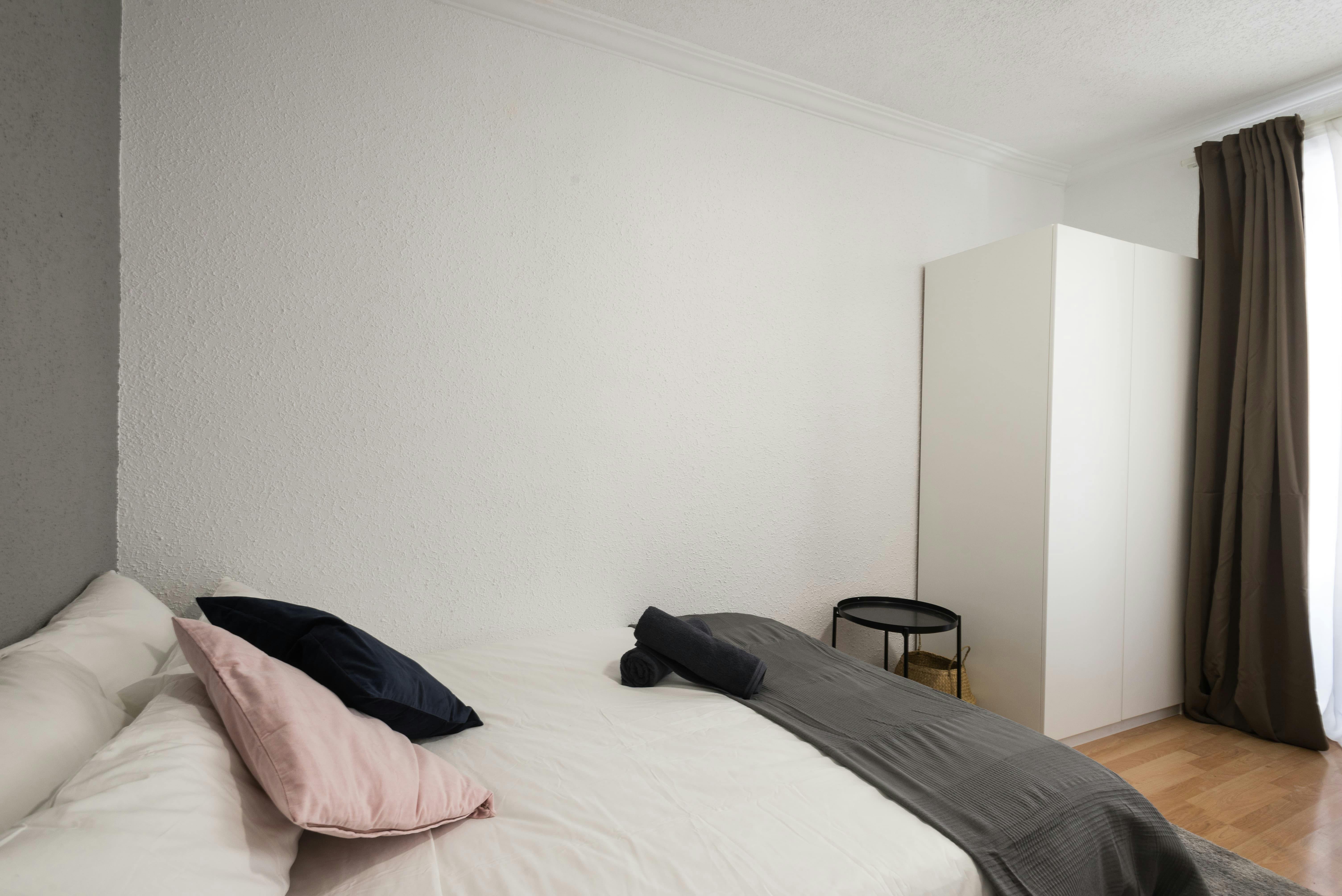 Calle de Cedaceros, Madrid preview