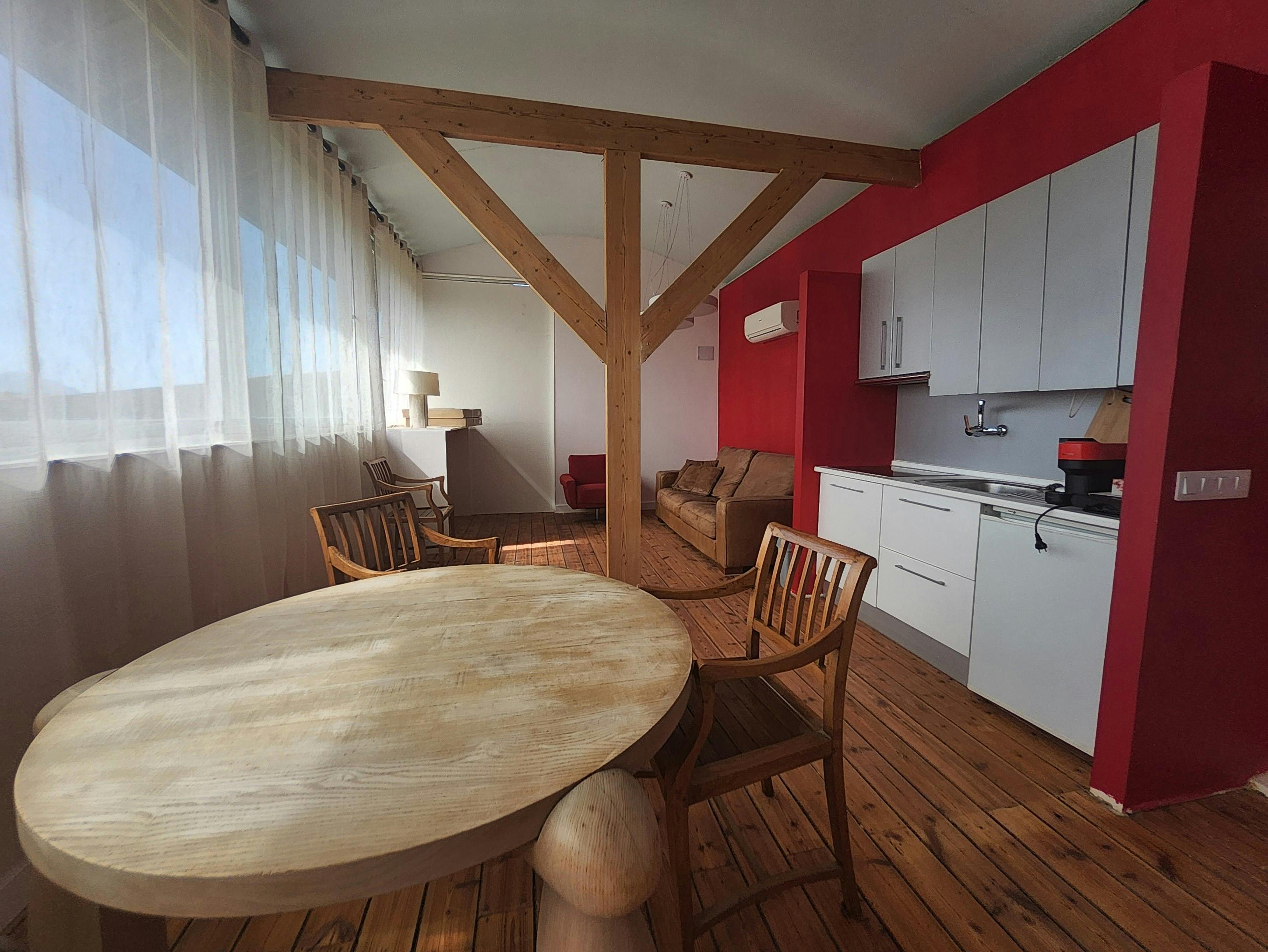 Byggnad att hyra för 950 € i månaden i Cártama, A-357