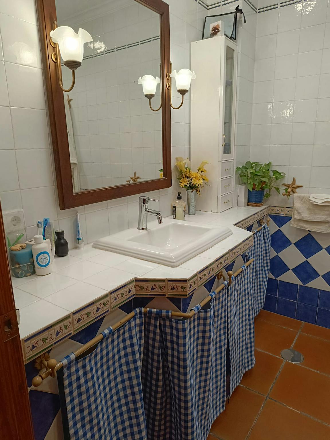 Calle Tixe, Dos Hermanas preview