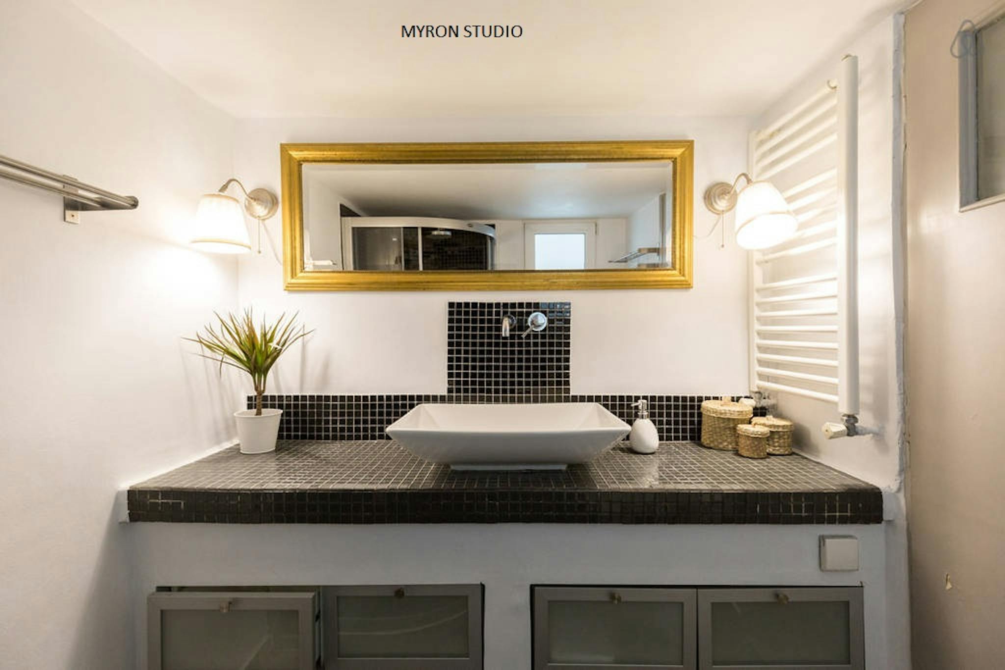 Fanarioton, Athens preview