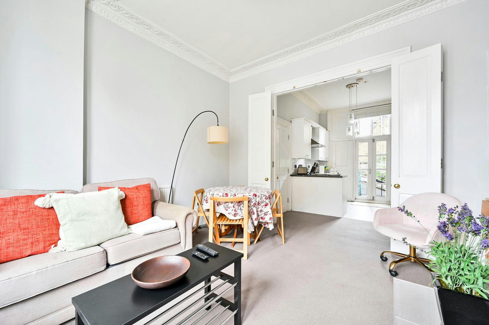 Apartment London, 1 bed — photo 1