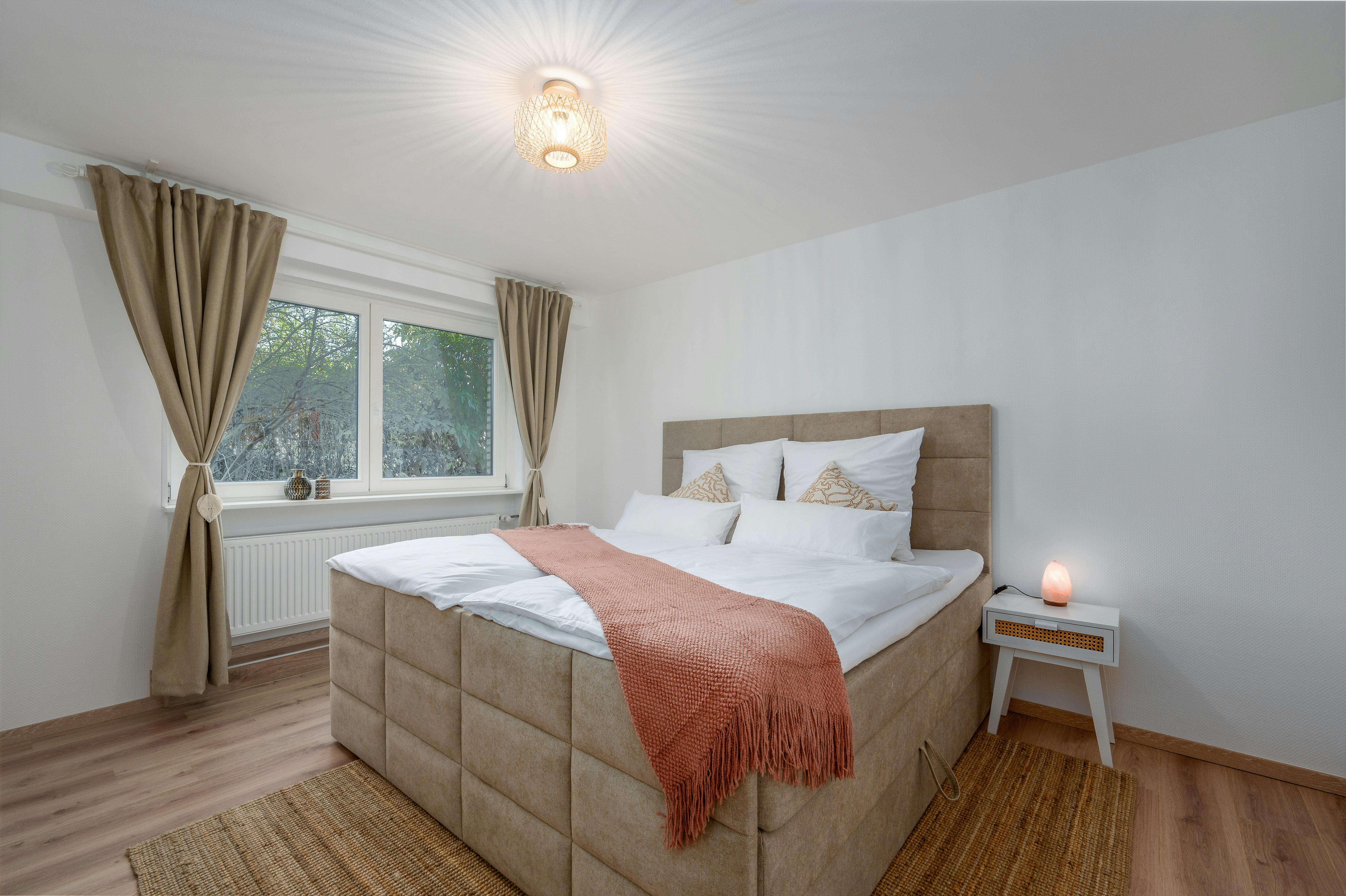 Apartment for rent for €2,650 per month in Schwerte, Vier-Morgen-Straße