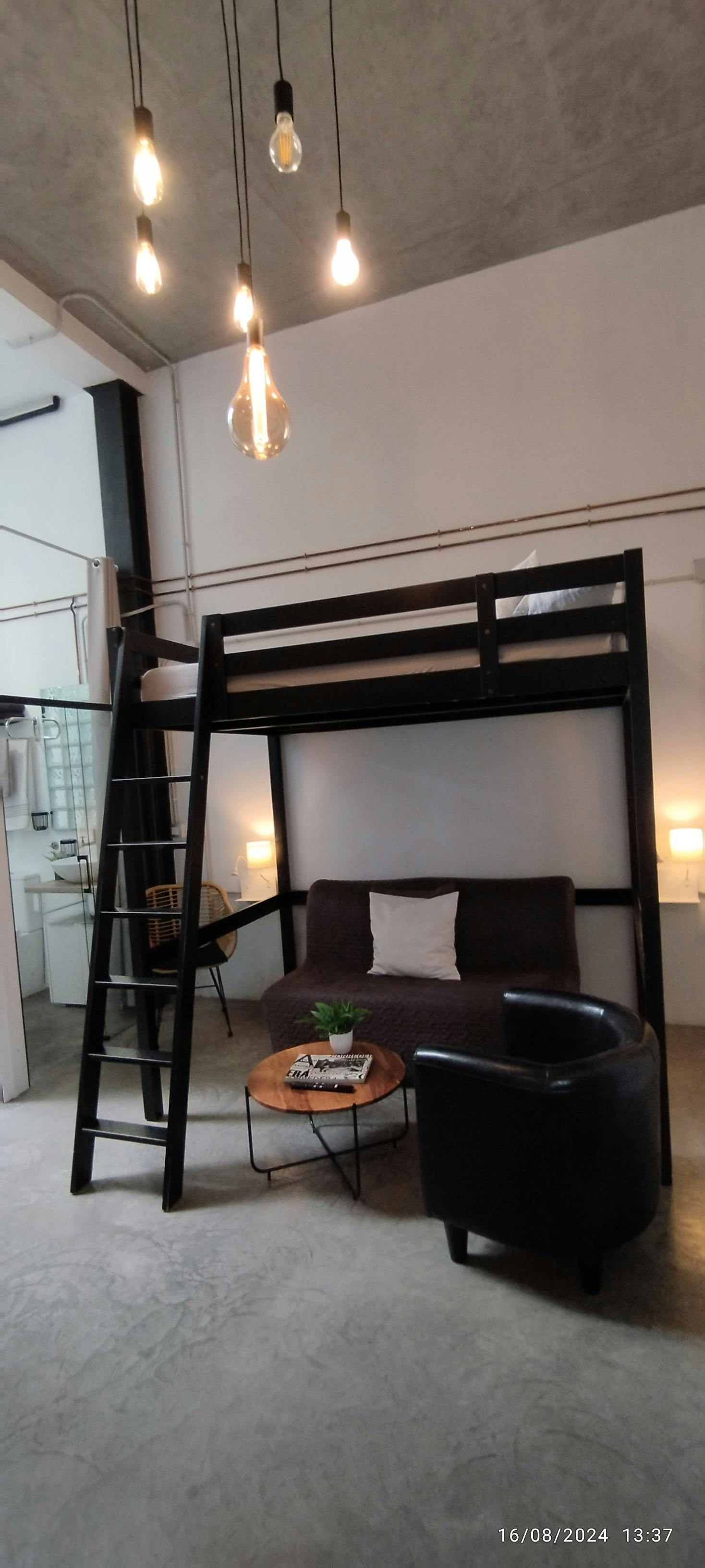 Студія за оренду для 900 EUR на місяць у Córdoba, Plaza de la Corredera