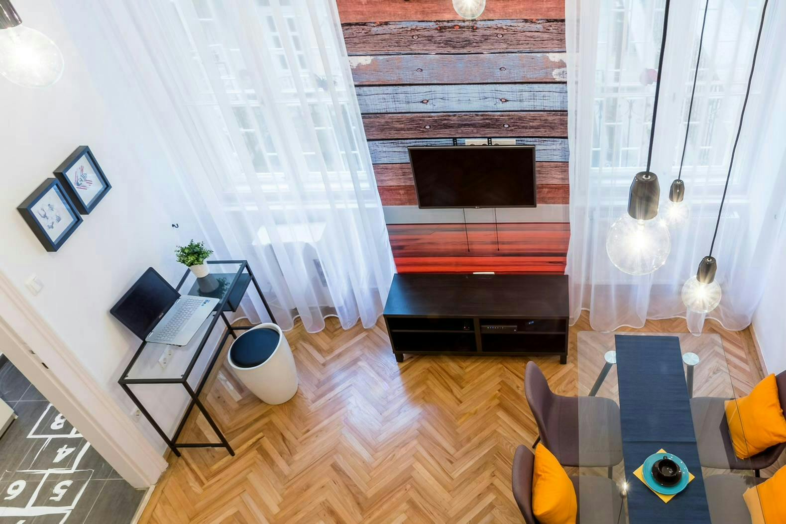 preview gallery tile