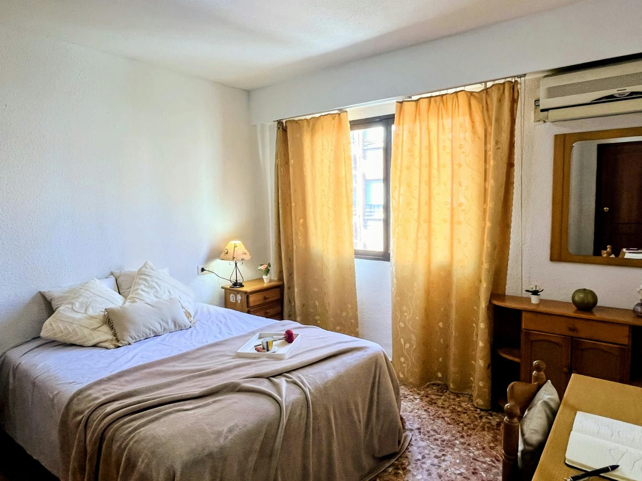 Calle del Veinticinco de Abril, Moncada preview