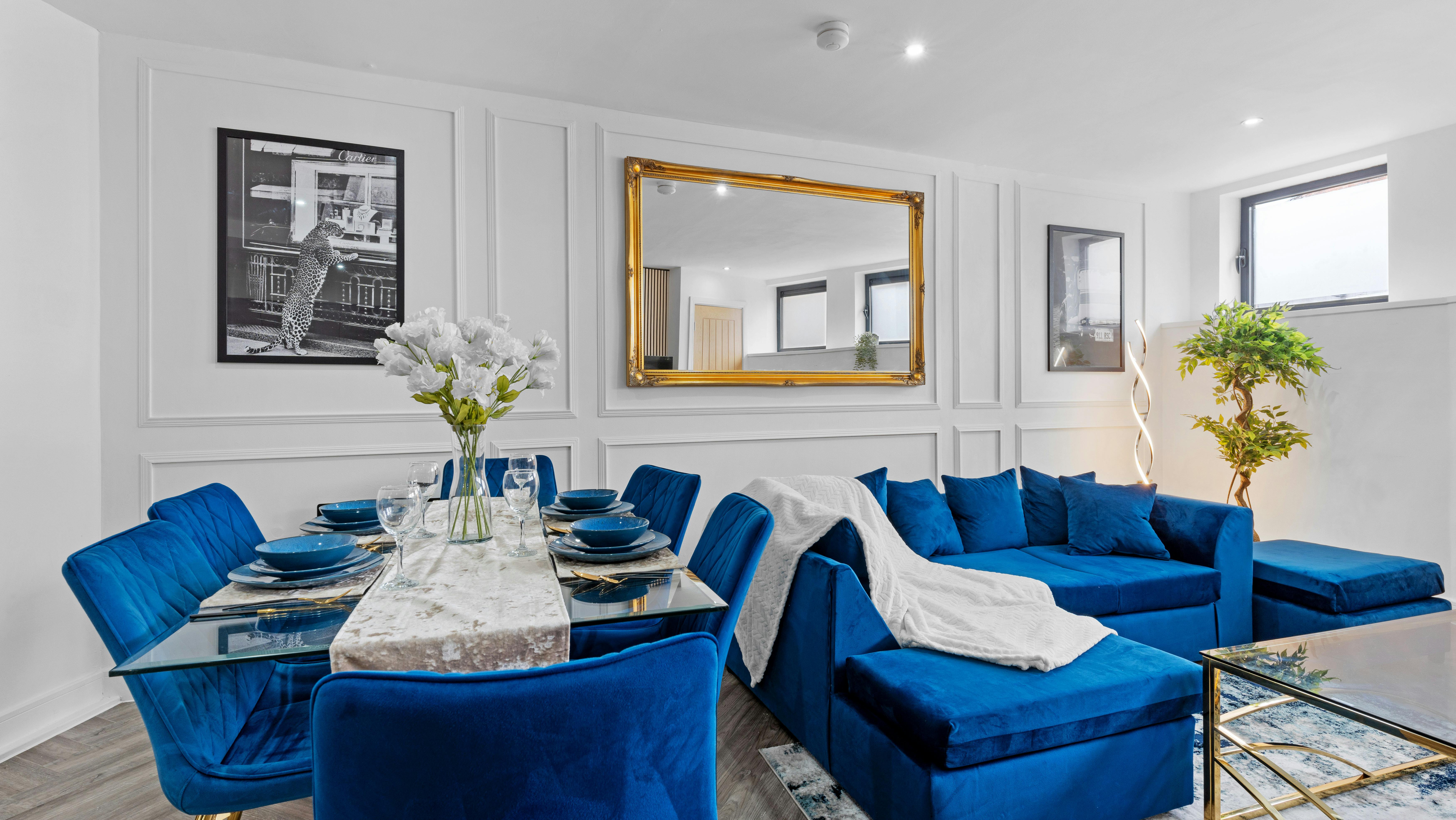 Bond Street, Birmingham preview