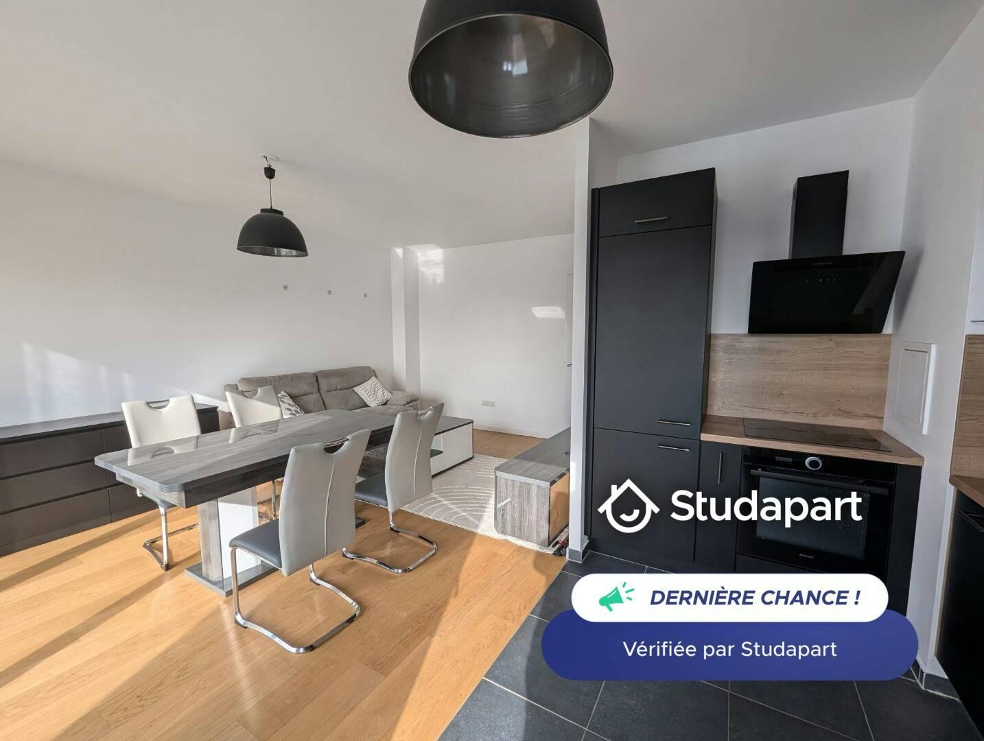 Casa para alugar por € 1.708 por mês em Rueil-Malmaison, Avenue Madeleine