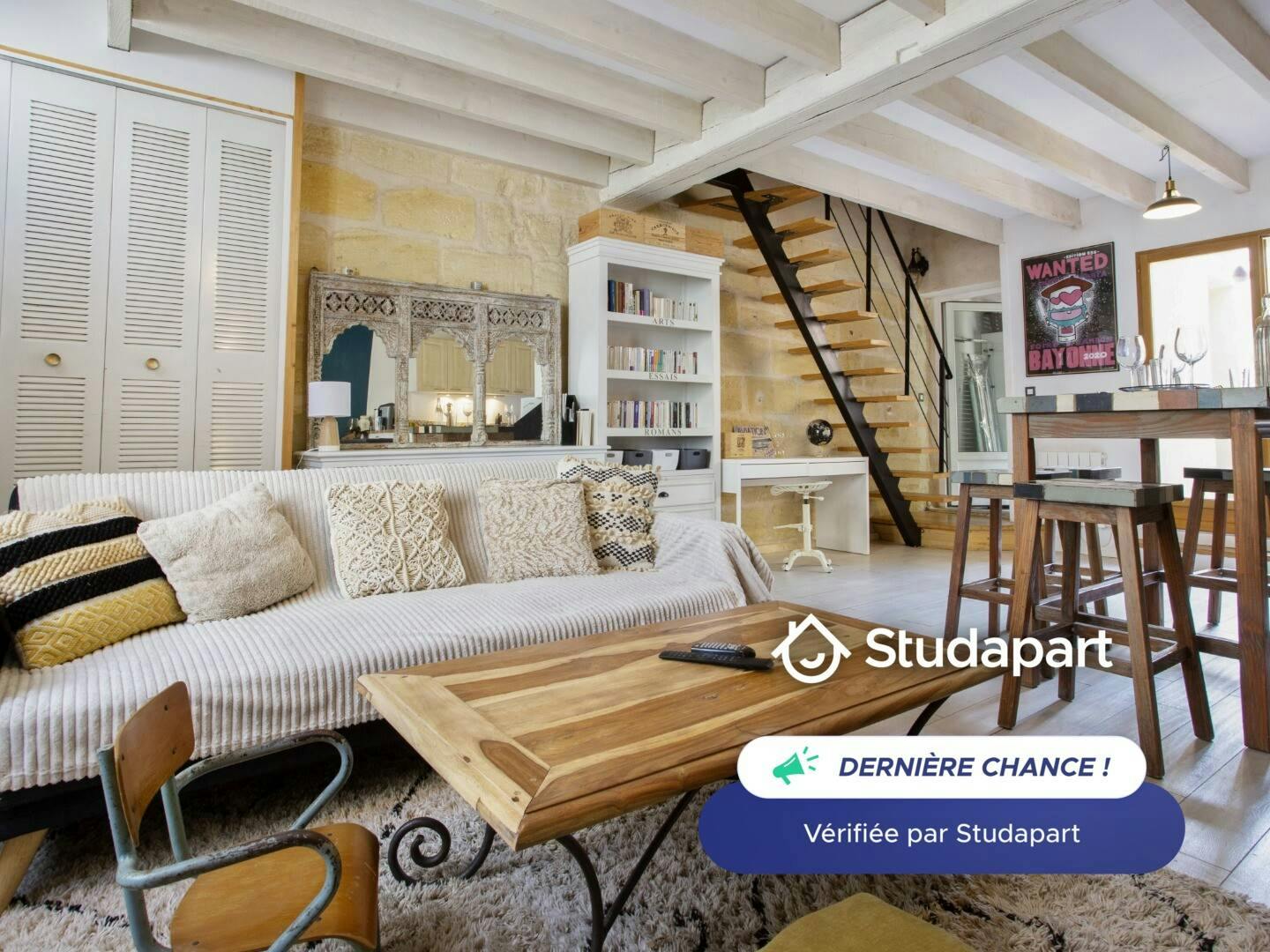 House for rent for €1,380 per month in Bordeaux, Rue Giner de los Rios