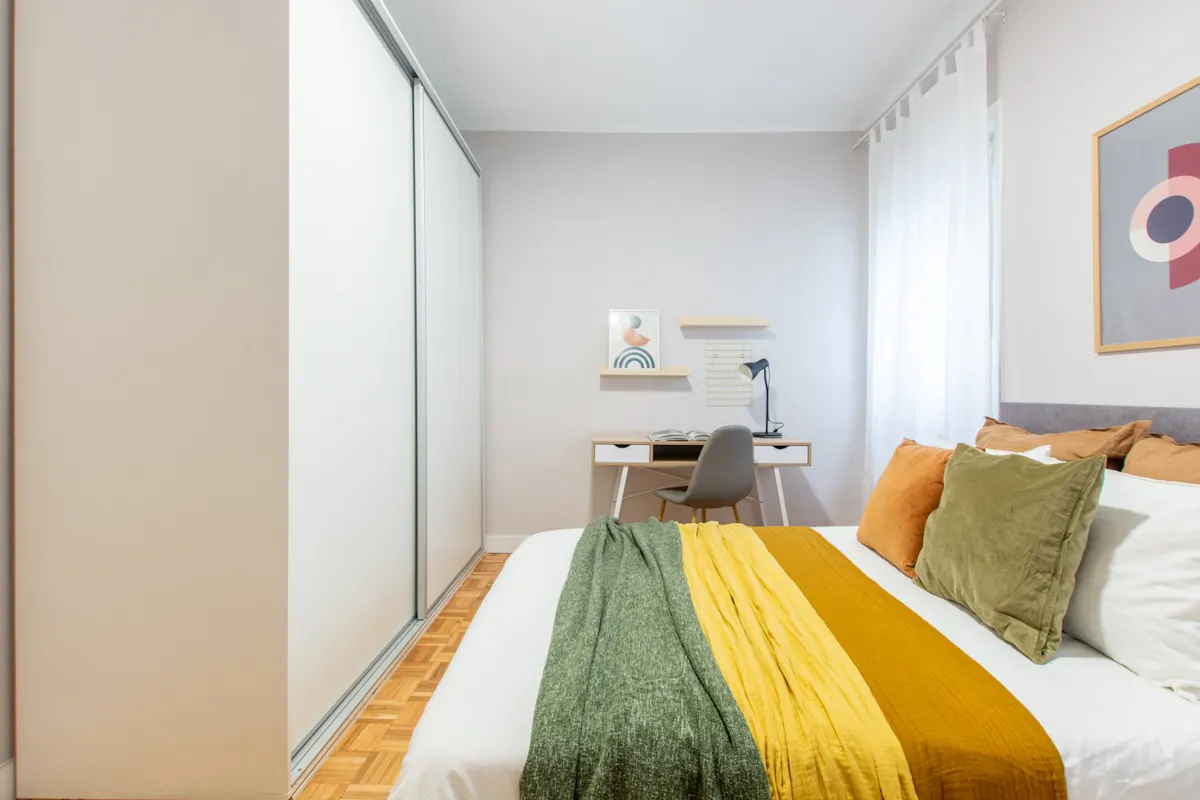 Private room in Calle de Ferraz, Madrid (1547140) ROOM