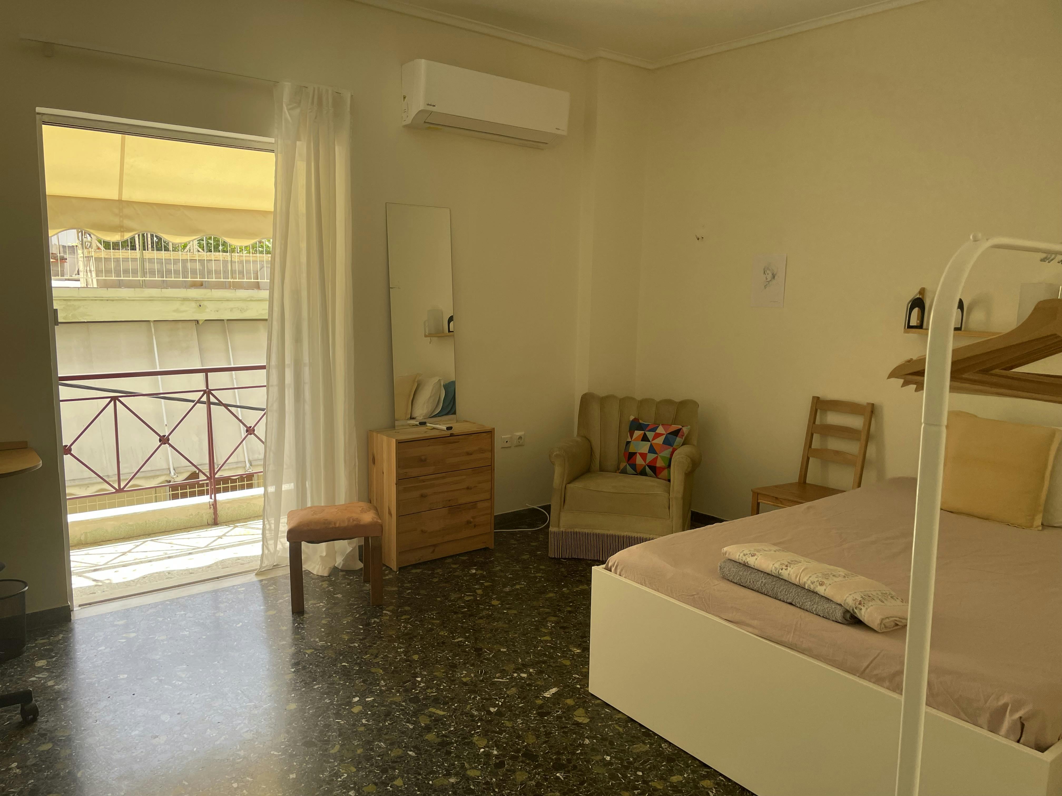 Private room for rent for €350 per month in Piraeus, Kasou