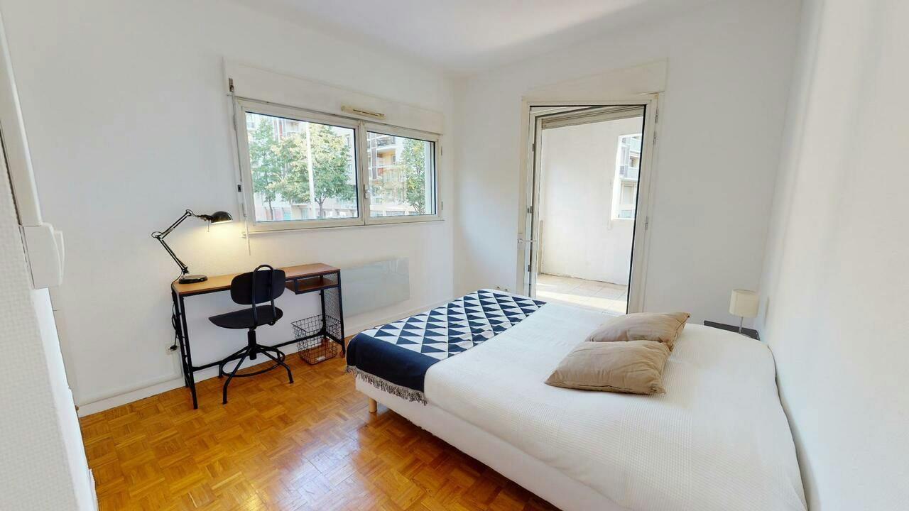 Private room for rent on Rue de la Madeleine, Lyon - Vue 4