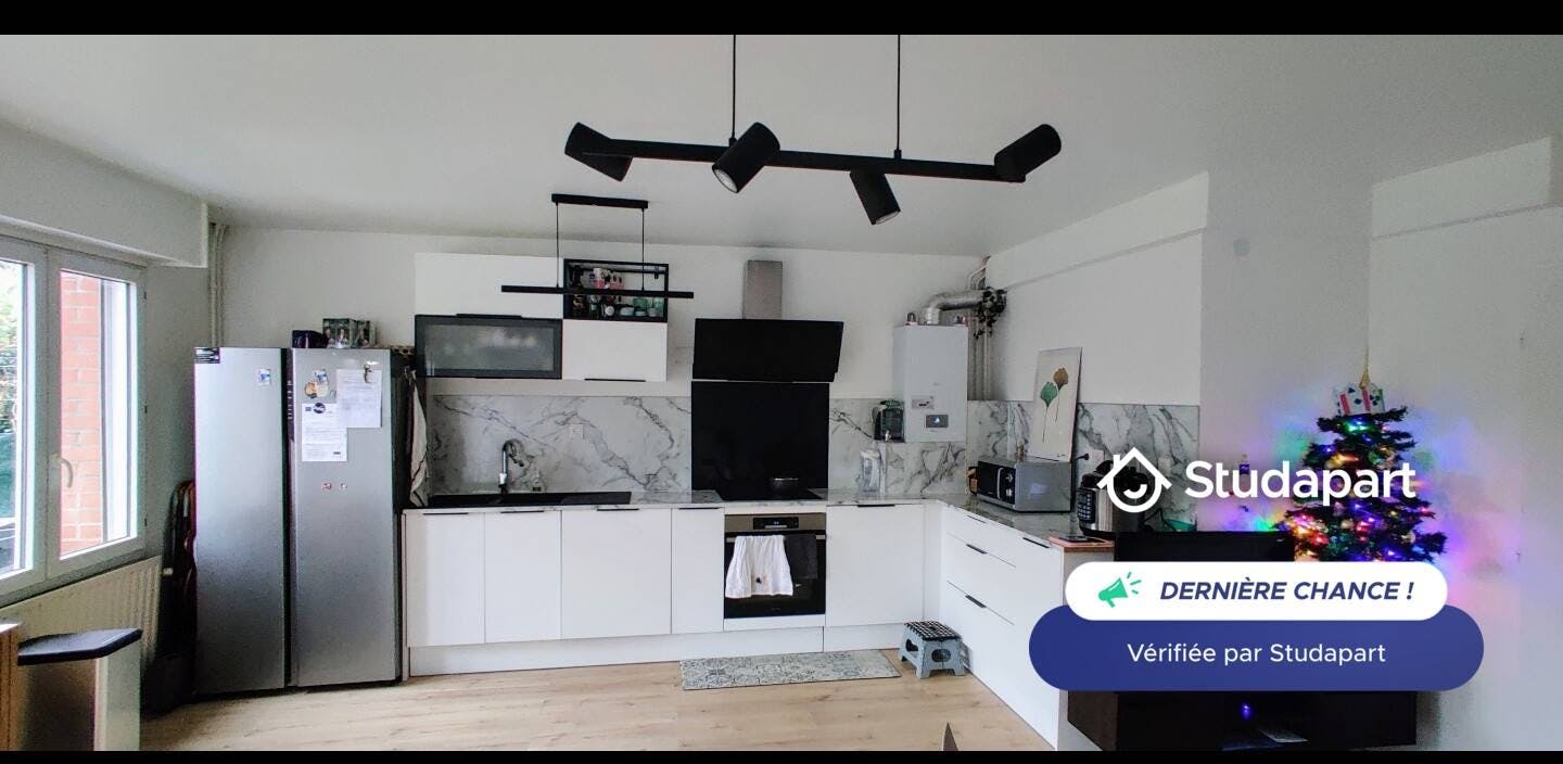 Private room for rent on Rue Ambroise Paré, Lille - Vue 5