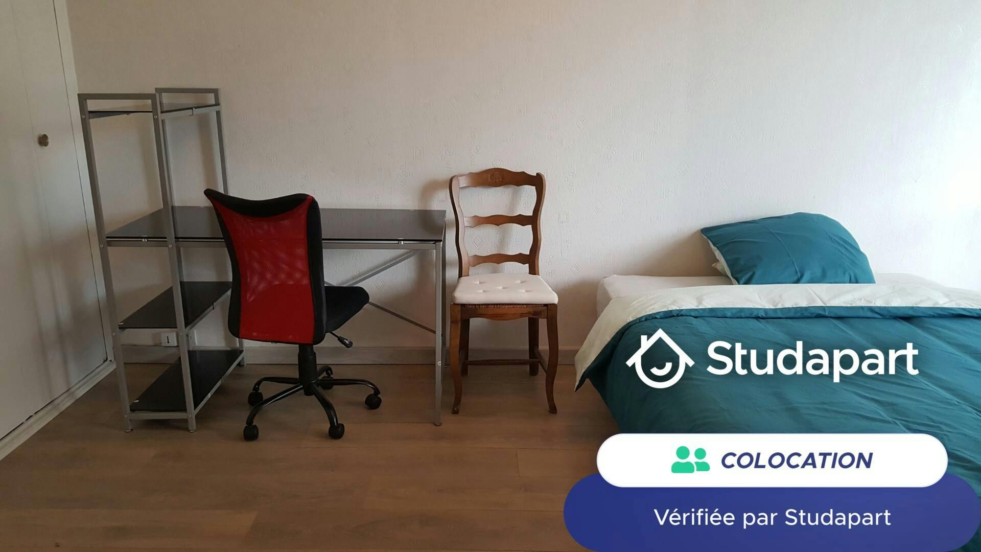 Private room for rent for €525 per month in Cergy, Rue des Châteaux Saint-Sylvère