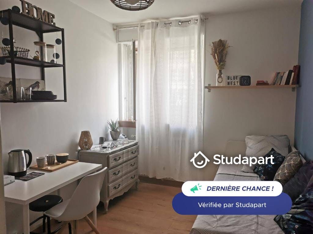 Apartamento en alquiler por 560 € al mes en Grenoble, Rue Docteur Calmette