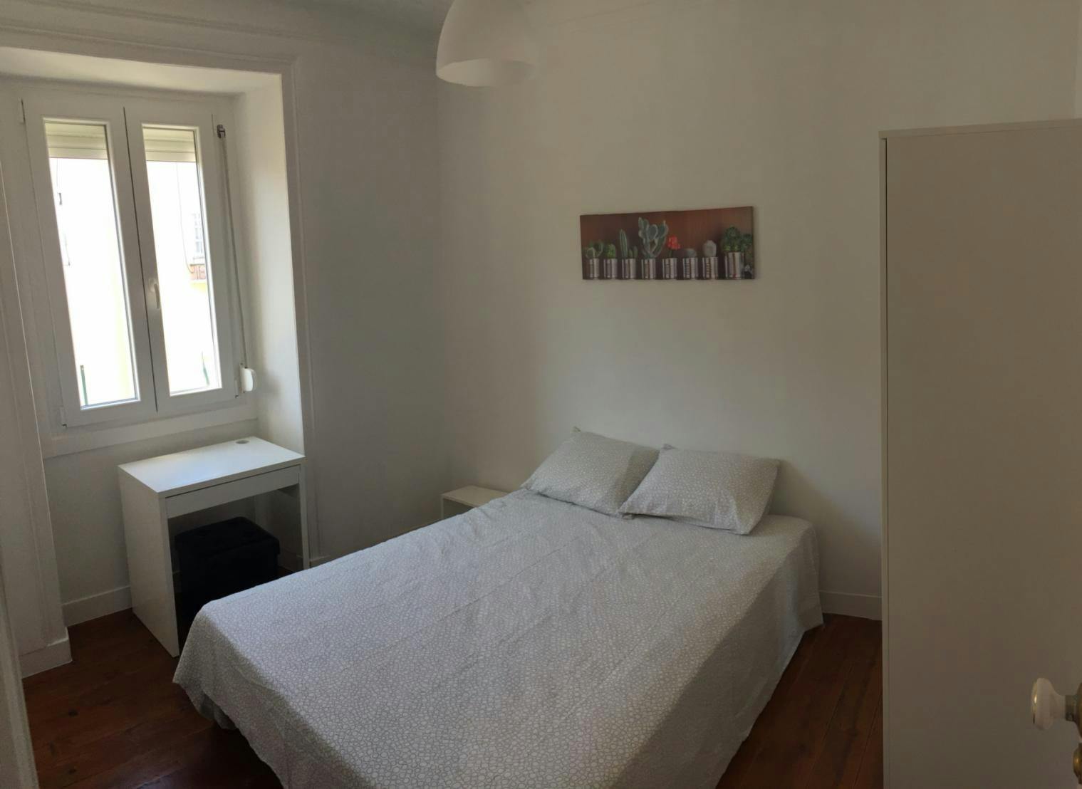 私人房间 正在以 €530 的月租出租，其位于 Lisbon, Rua Capitão Renato Baptista