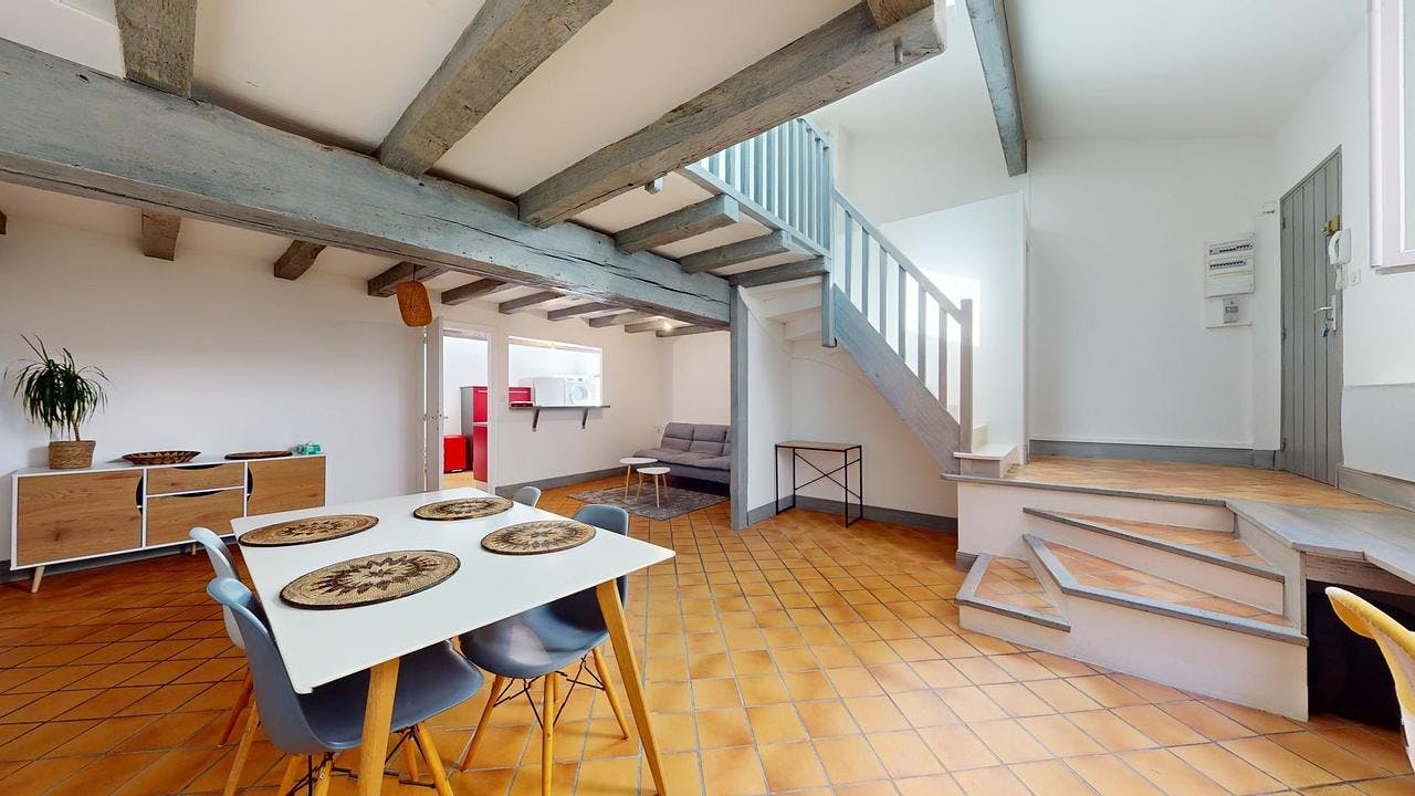 Apartment for rent on Rue Saint-Yon, La Rochelle