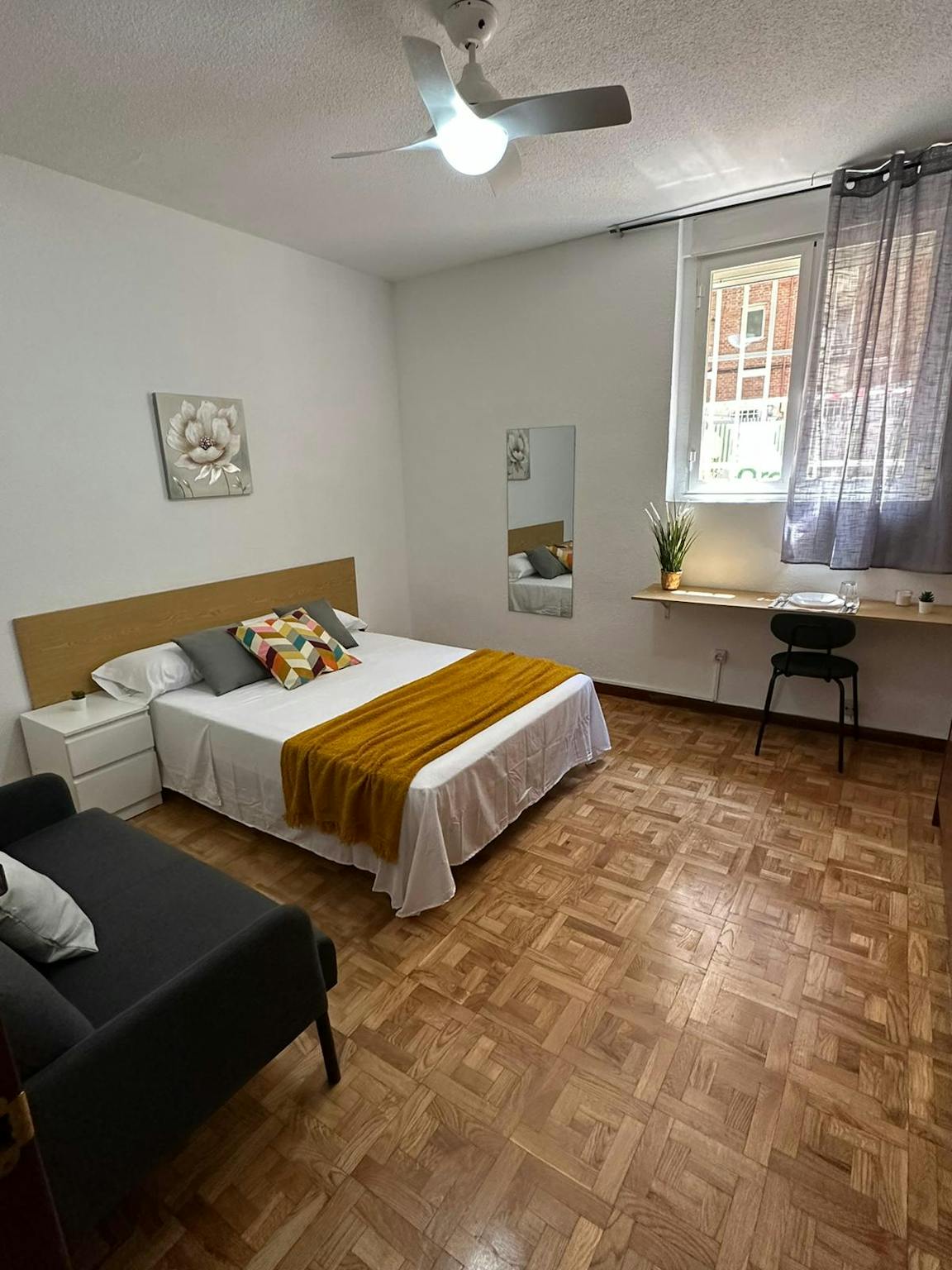 Calle de la Infanta Mercedes, Madrid preview