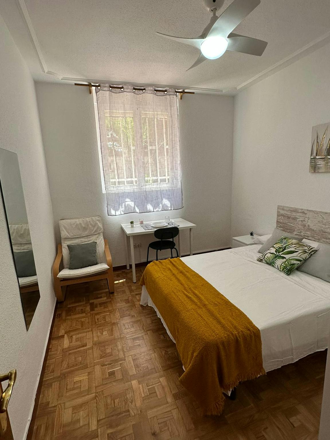 Calle de la Infanta Mercedes, Madrid preview