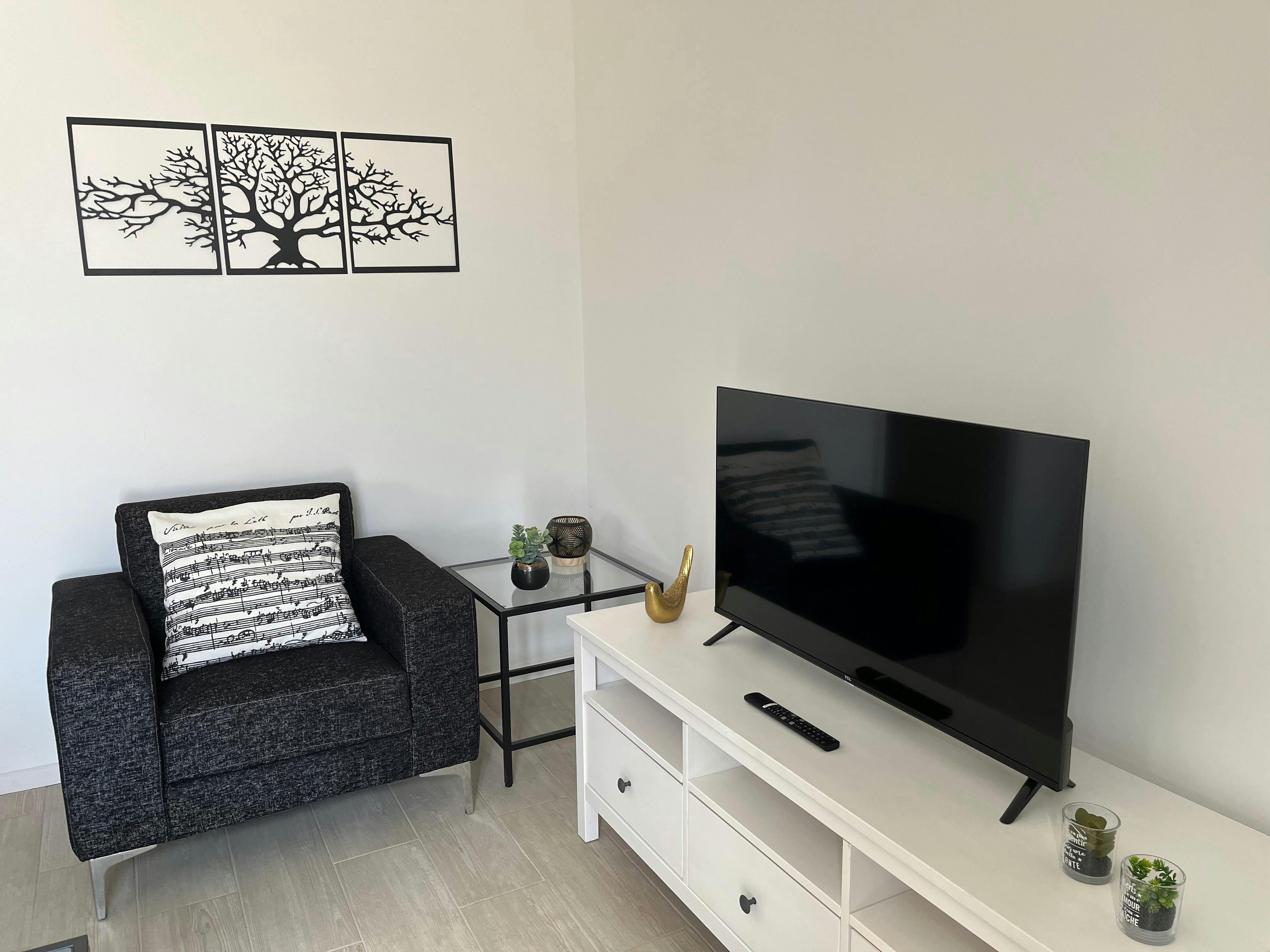 Apartment Matosinhos, 1 bed, 12m² — photo 4