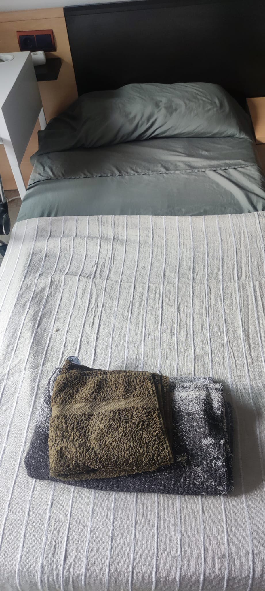 Cameră privată de închiriat pentru 450 EUR pe lună în Terrassa, Carrer del Pedraforca