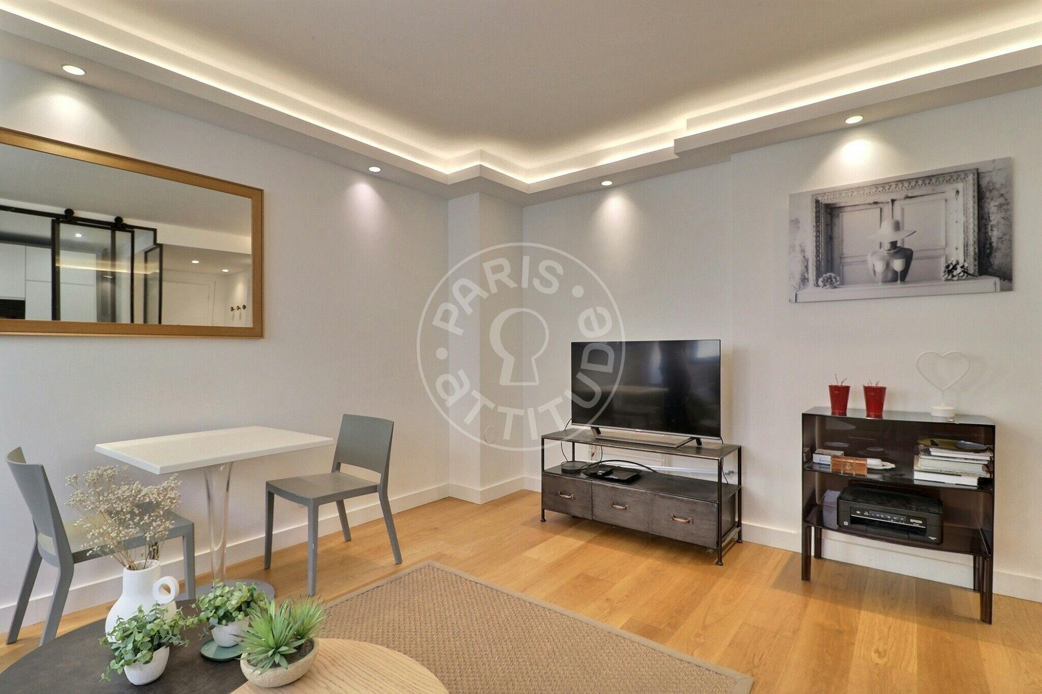 Apartment Paris, 2 beds — photo 13
