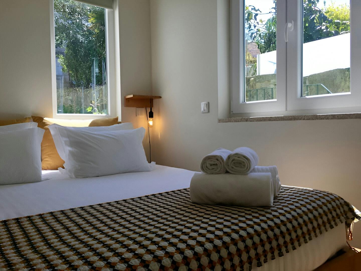 Rua do Bonfim, Porto preview