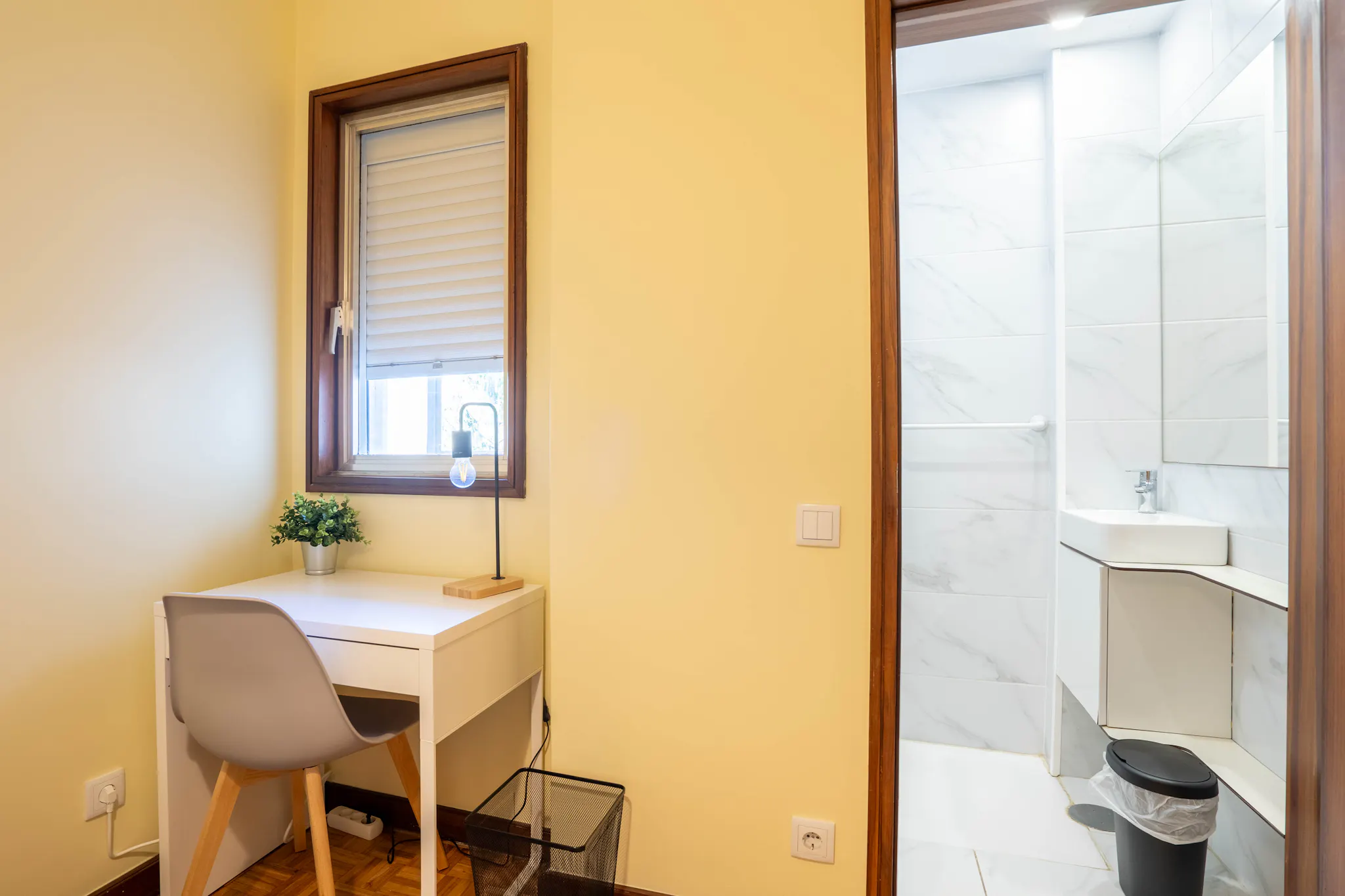 Rua do Campo Alegre, Porto preview