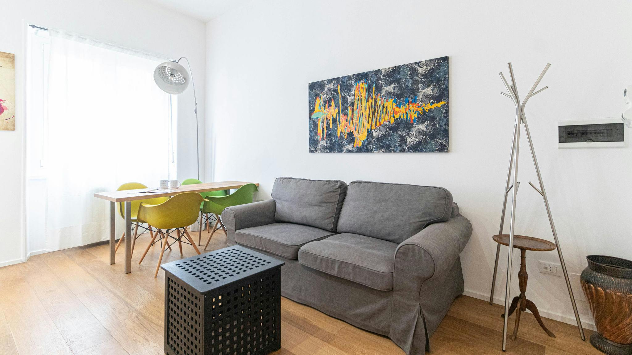 Apartment for rent for €1 per month in Milan, Via Vittorio Salmini