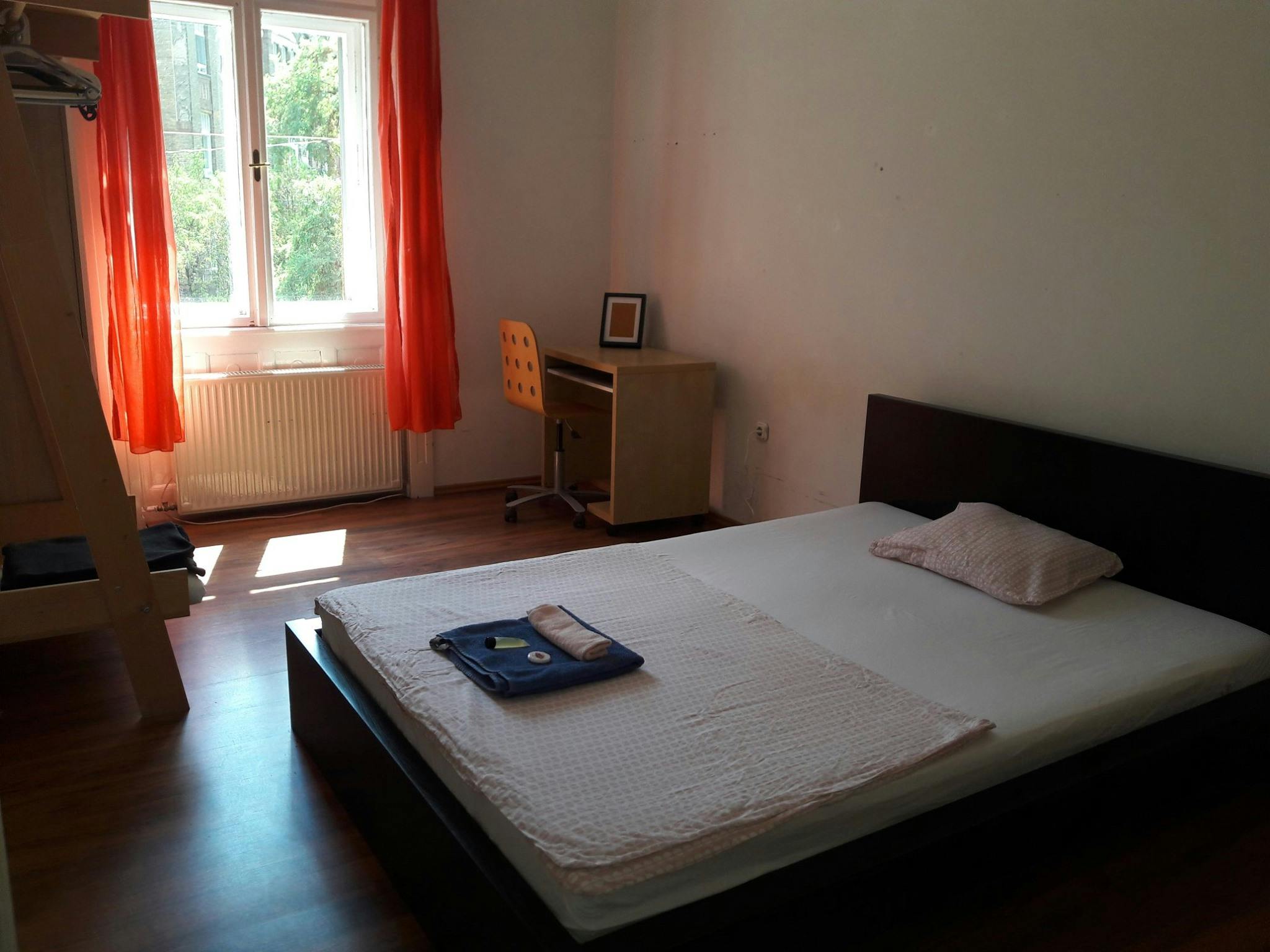 Habitación privada en alquiler por 104.846 HUF al mes en Budapest, Szigony utca