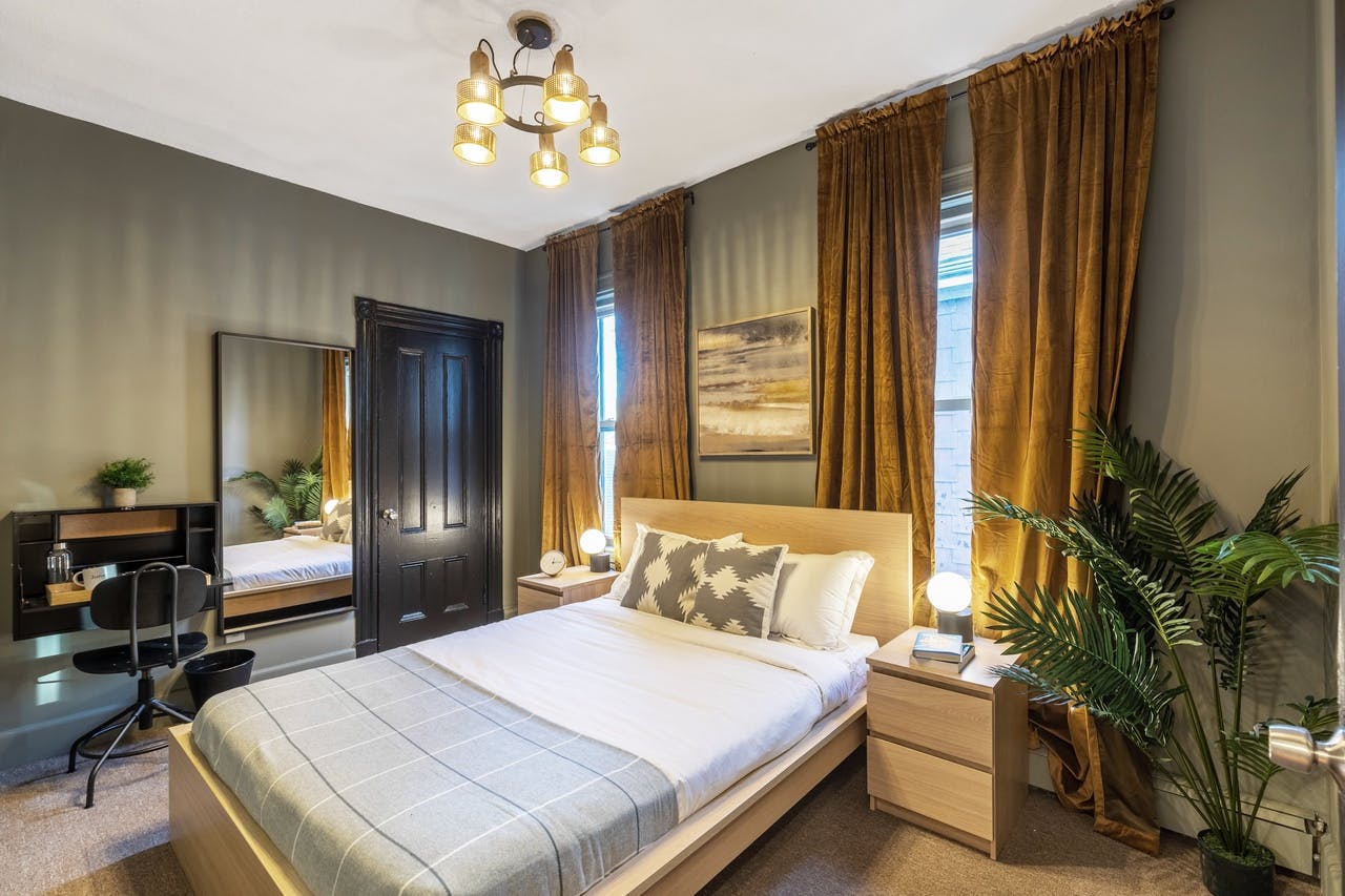 Private room for rent for €1,170 per month in Boston, Calumet St