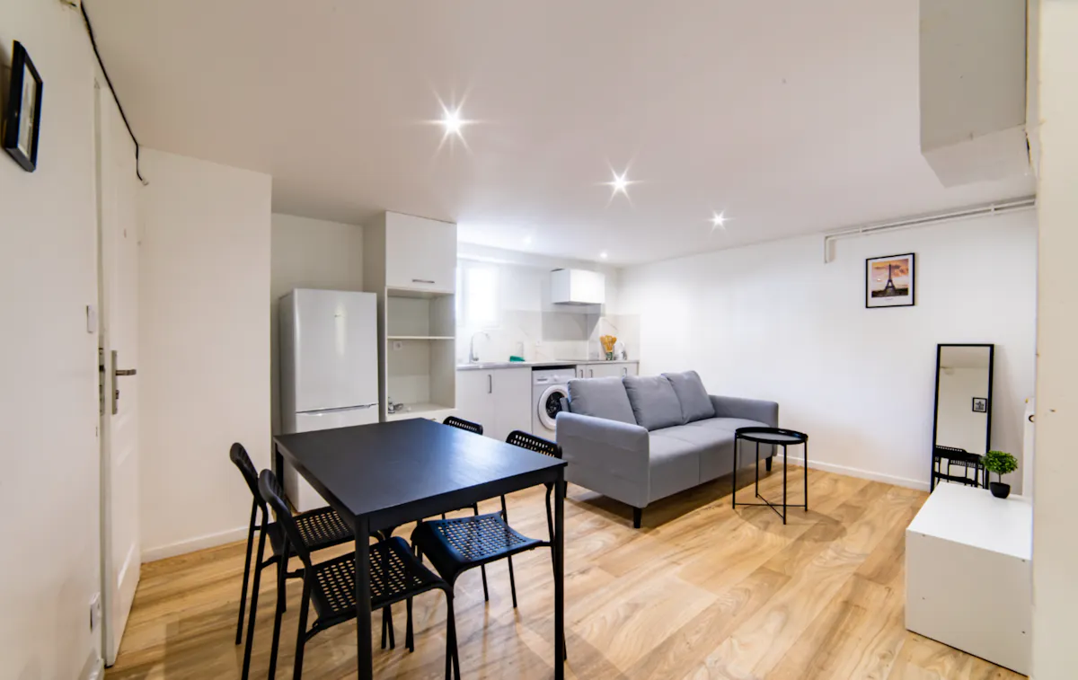 2-Bedroom Apartment in Rue de l'Épi d'Or, Villejuif (1548246) ROOM