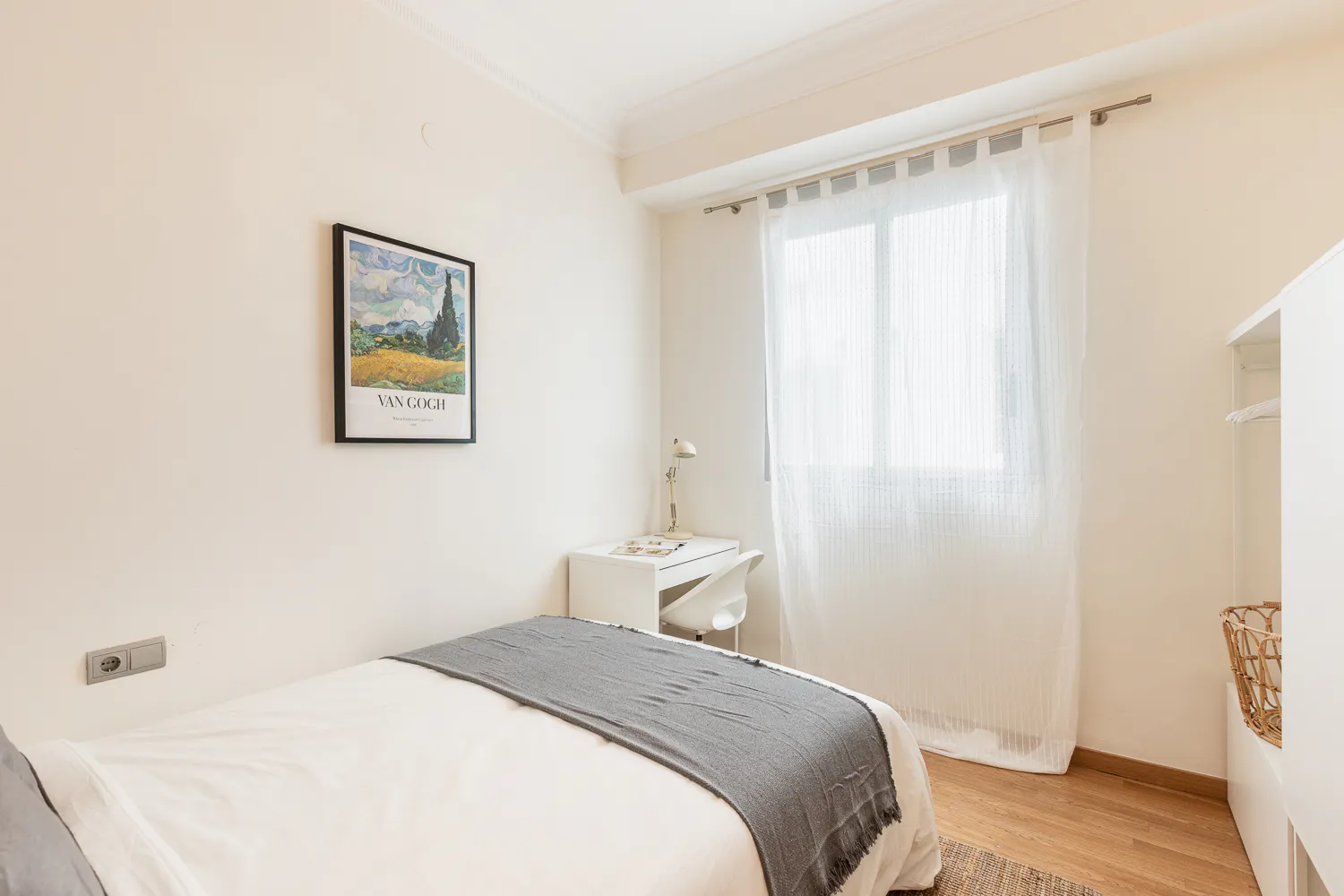 Private room in Calle Hernán Cortés, Valencia (1548284) ROOM 1