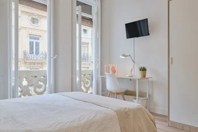 Private room in Carrer de la Pau, Valencia (1548340) room image 1