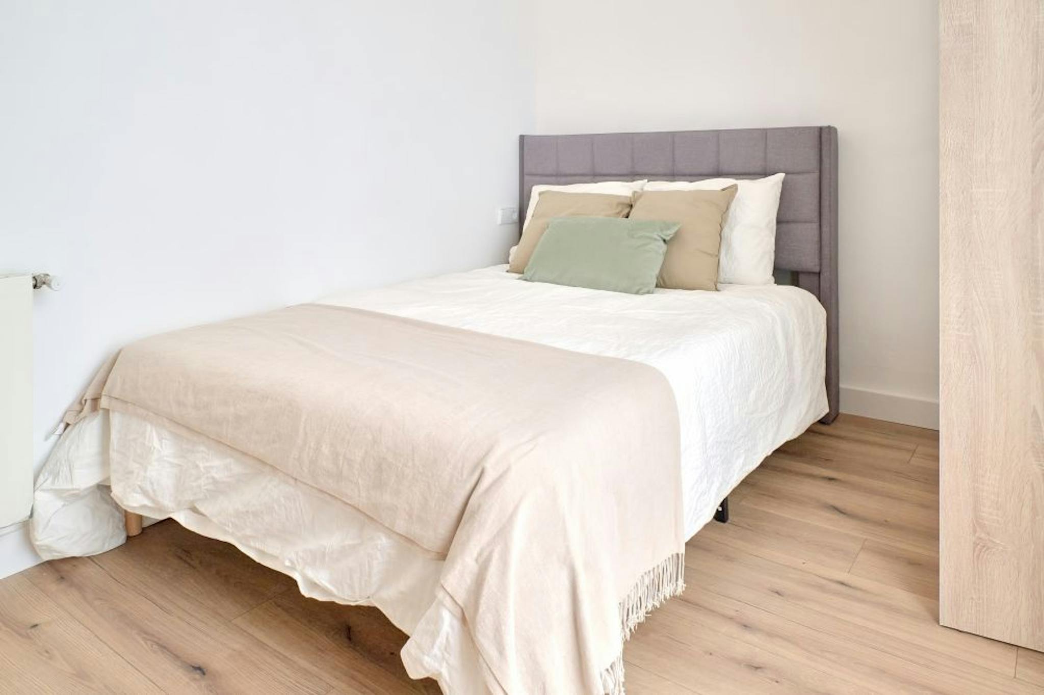 Carrer de la Pau, Valencia preview