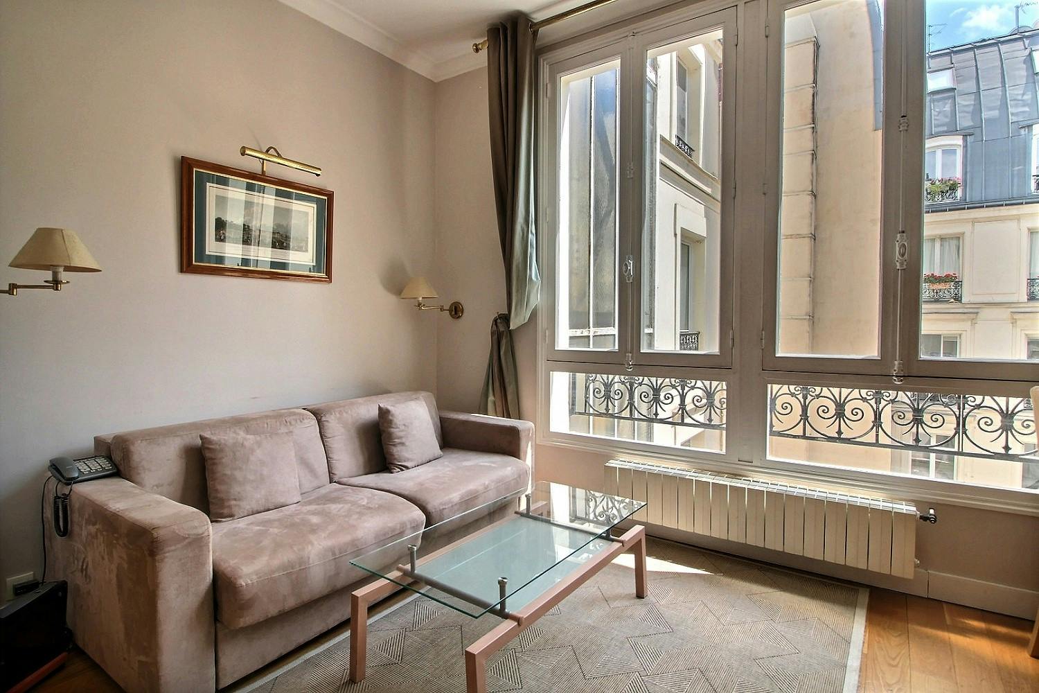 Appartement – Paris, Faubourg Saint-Honoré - Vue 4