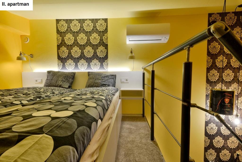 Wohnung zu mieten für 237.652 HUF pro Monat in Budapest, Rákóczi út