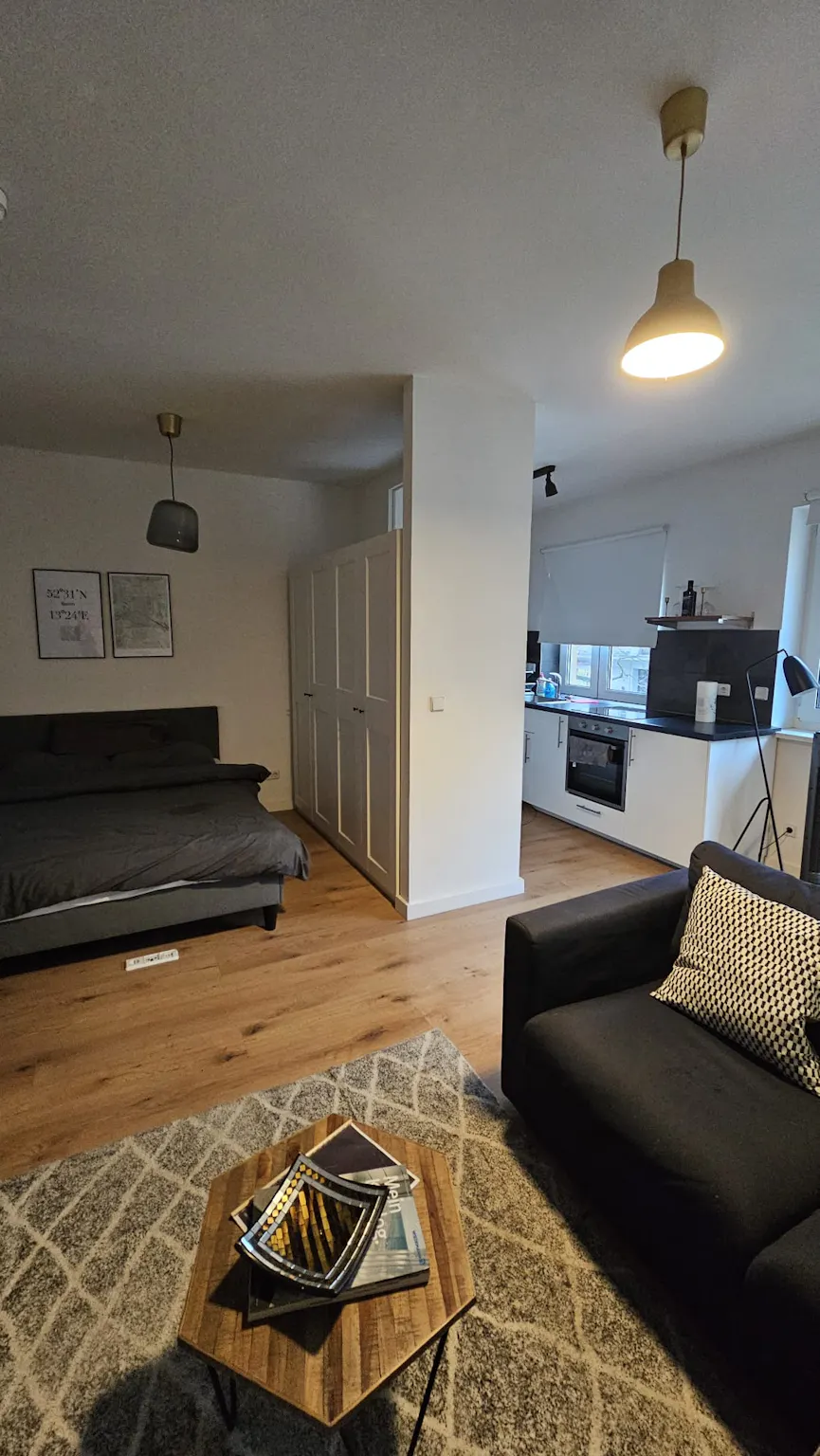 Uhlandstraße, Berlin preview