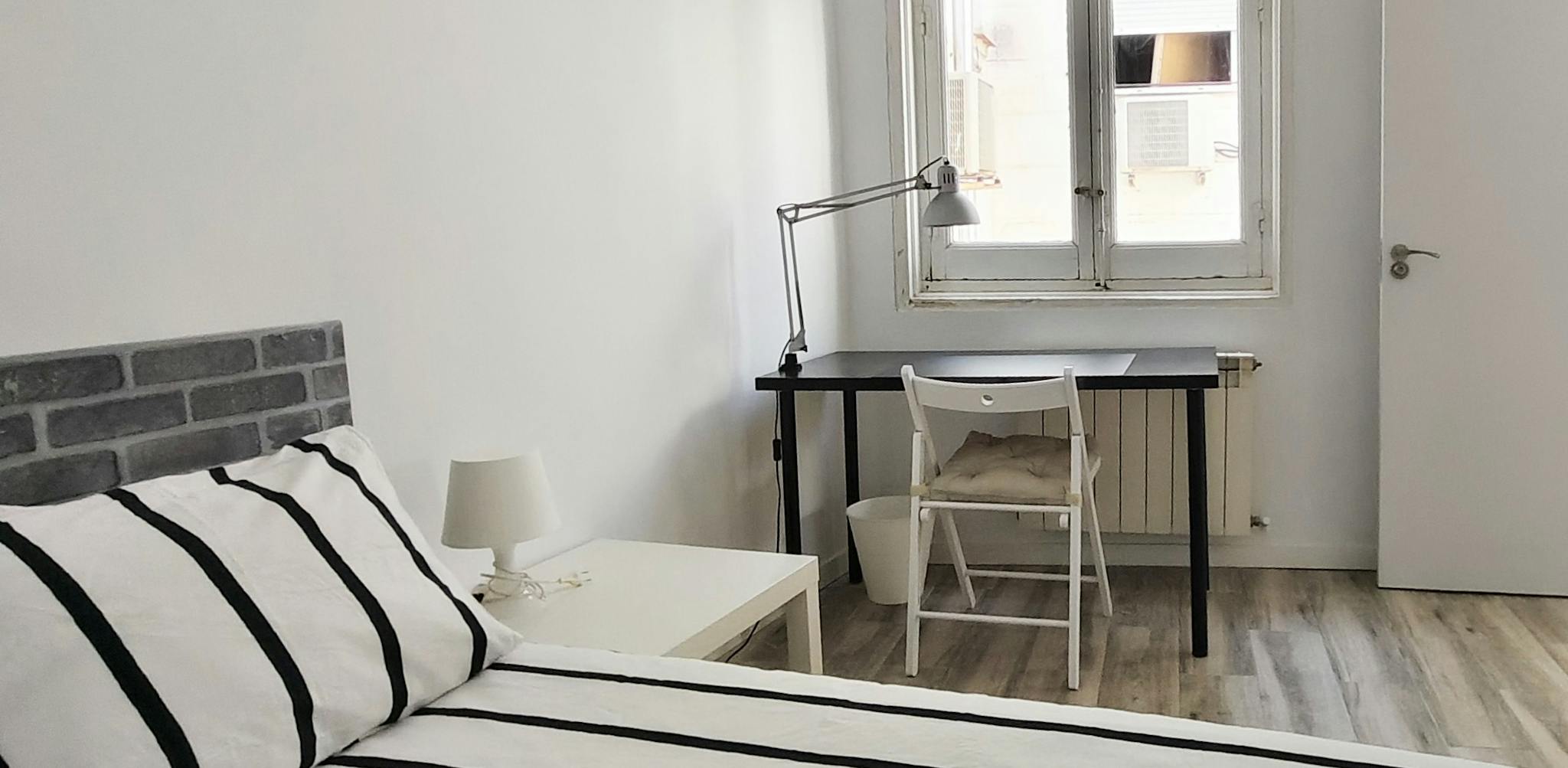 Calle de las Fuentes, Madrid preview