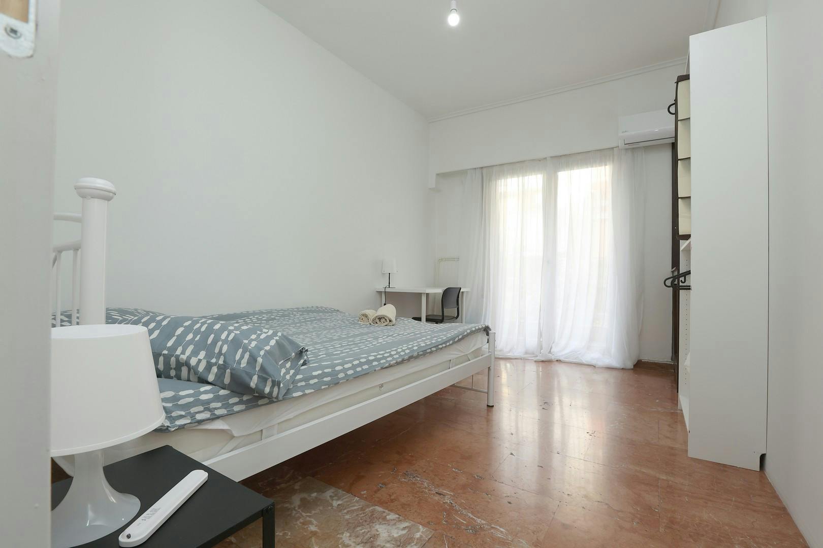 Private room for rent for €450 per month in Athens, Filolaou