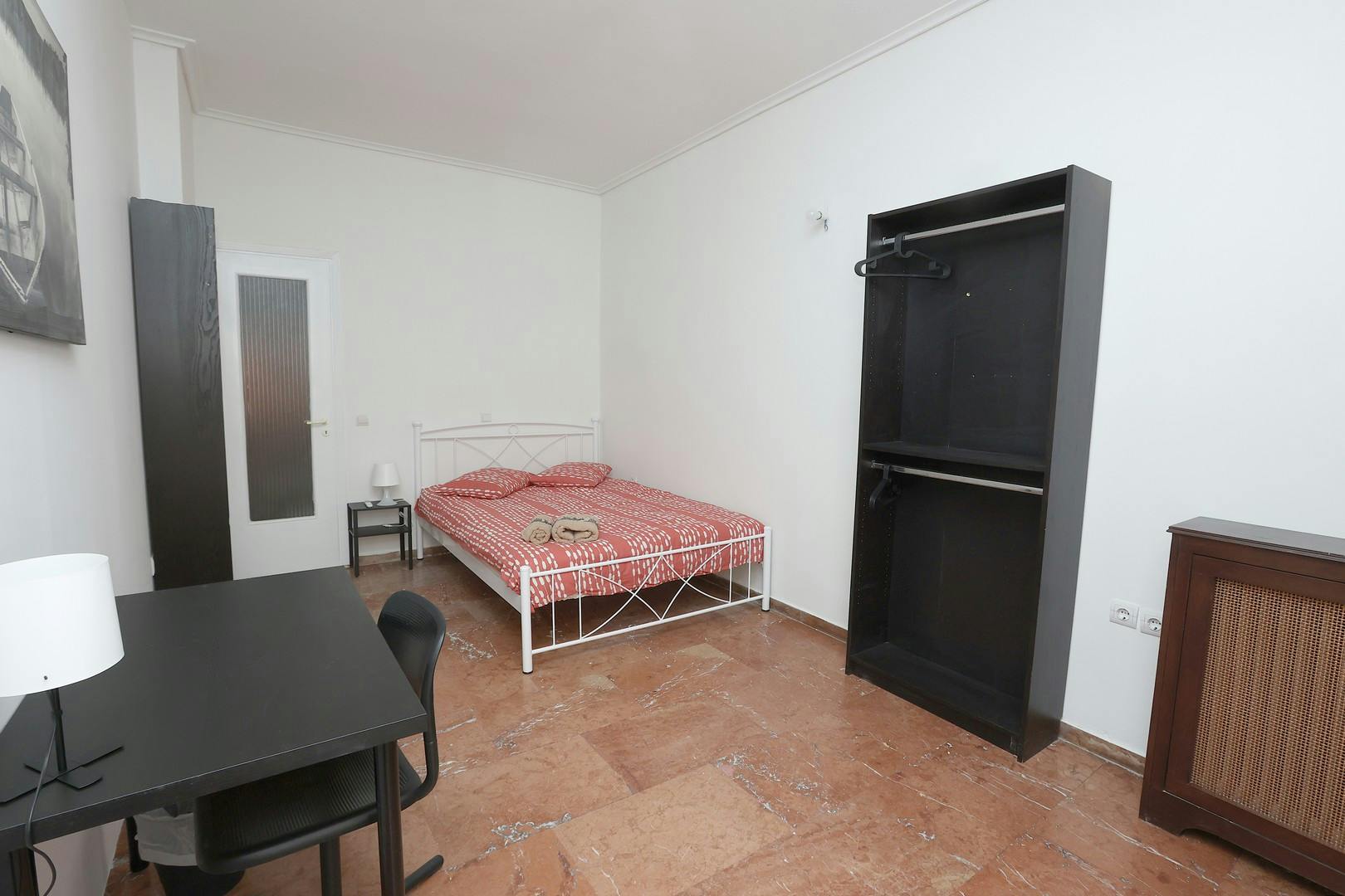 Privé kamer te huur voor € 450 per maand in Athens, Filolaou