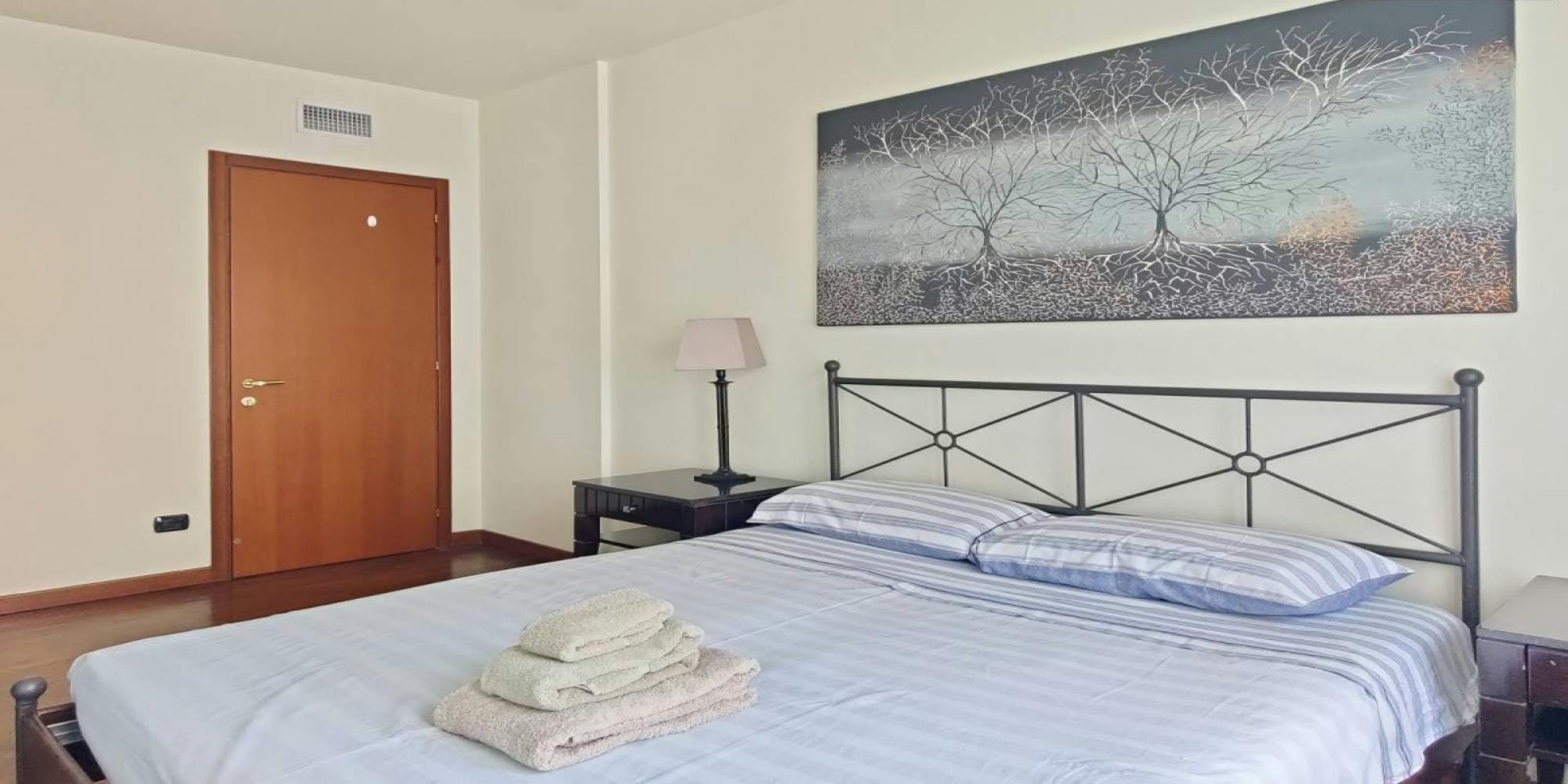 Apartamento en alquiler por 1800 € al mes en Trezzano sul Naviglio, Via Circonvallazione