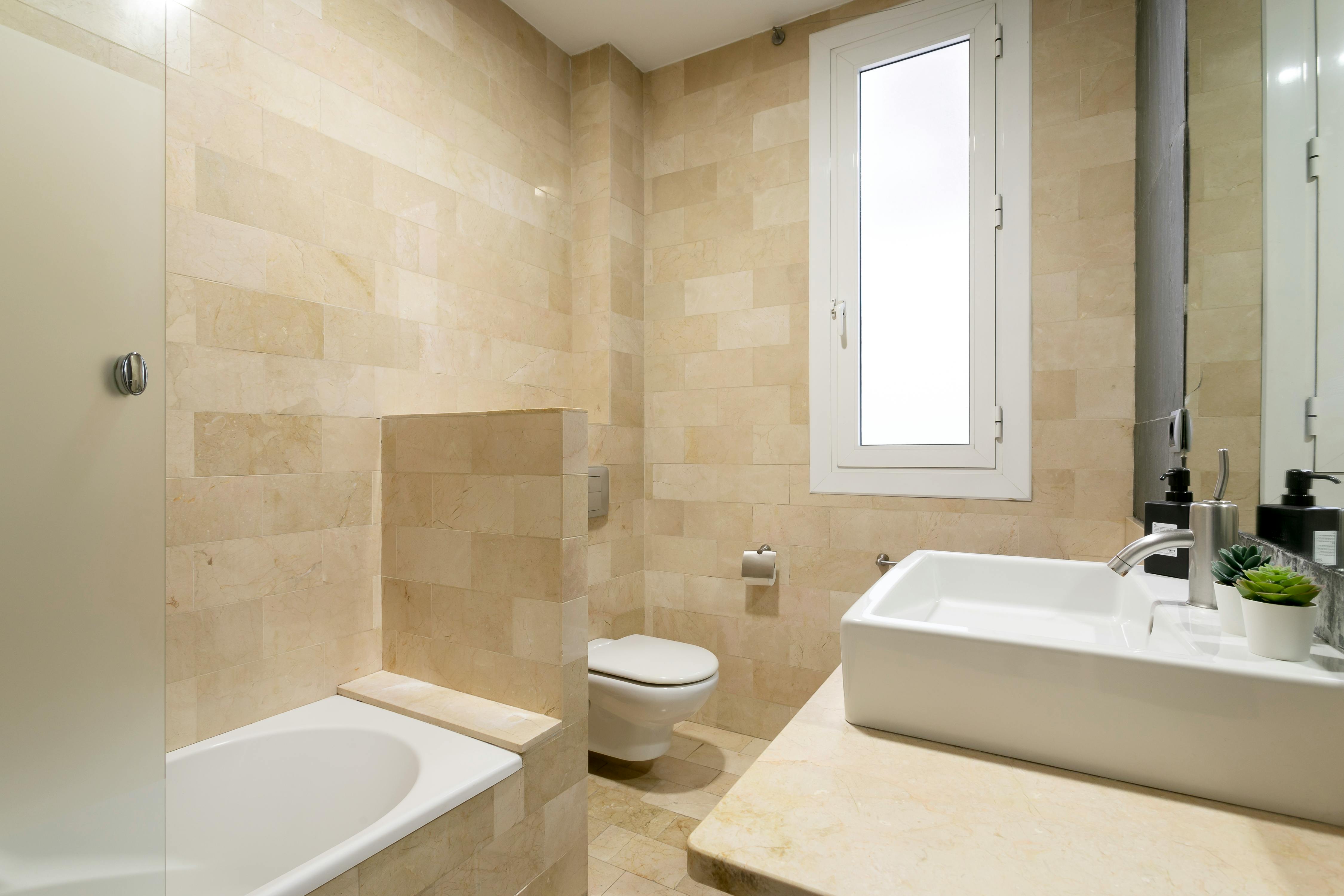 Apartment Alicante, 1 bed, 25m² — photo 1