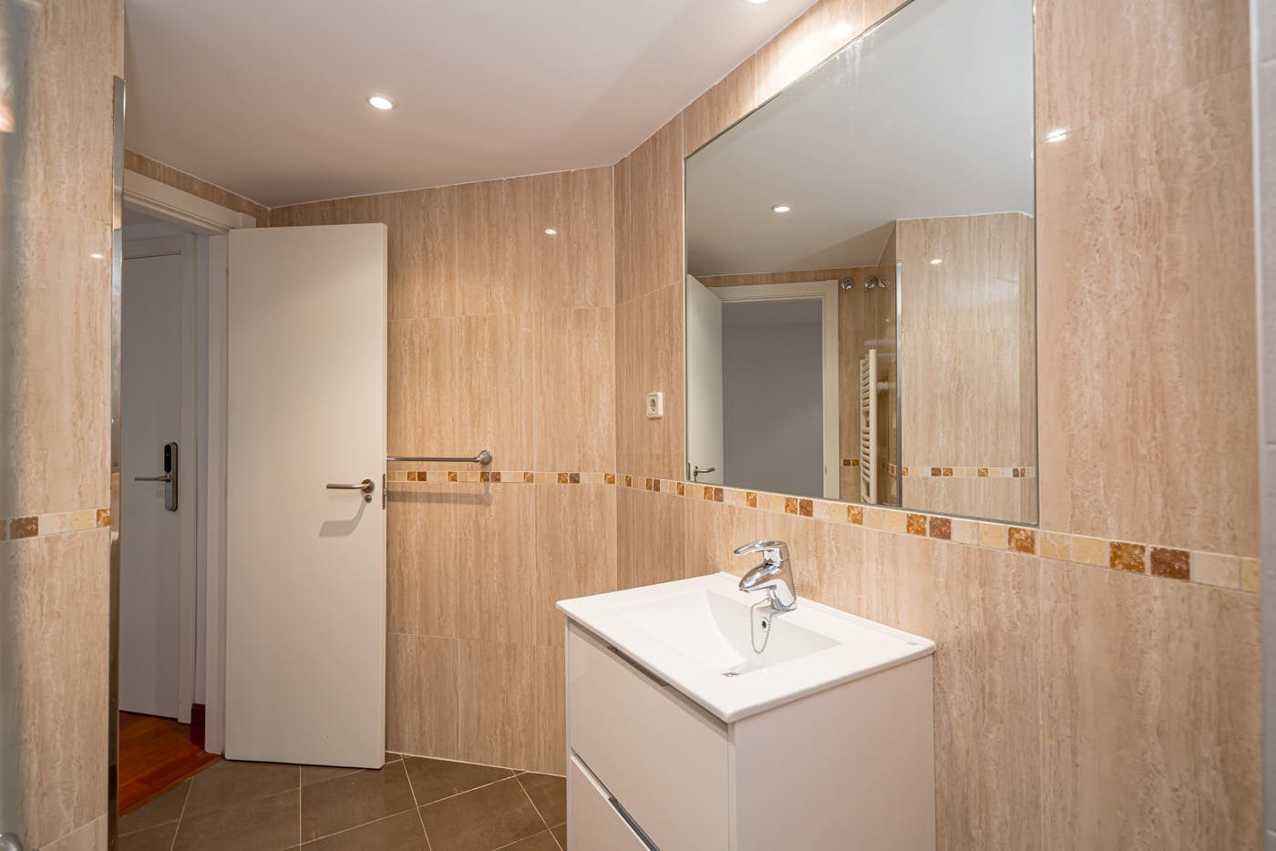 Apartment Madrid, 1 bed, 20m² — photo 15