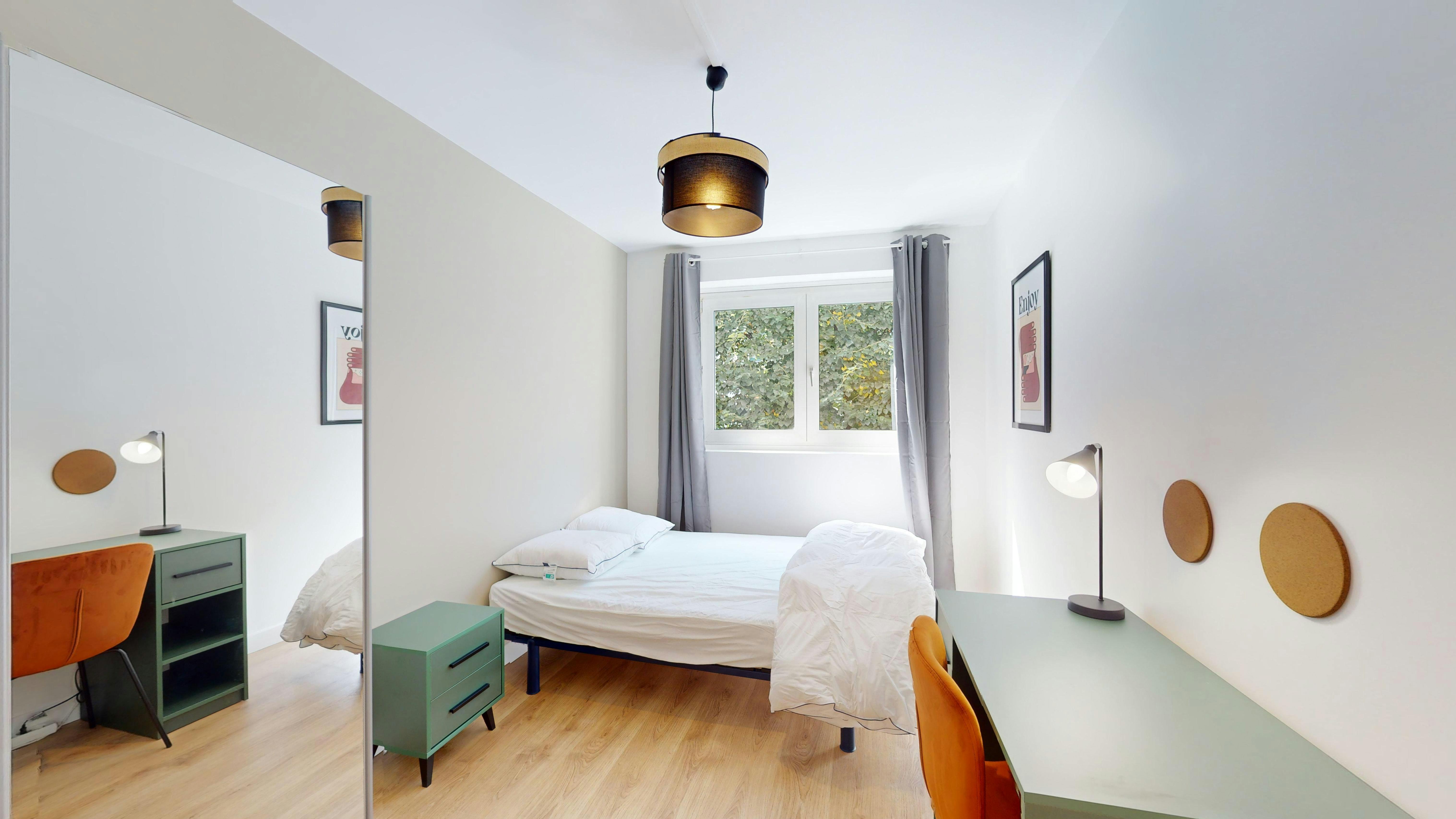 Cameră privată de închiriat pentru 850 EUR pe lună în Montrouge, Avenue de la Marne